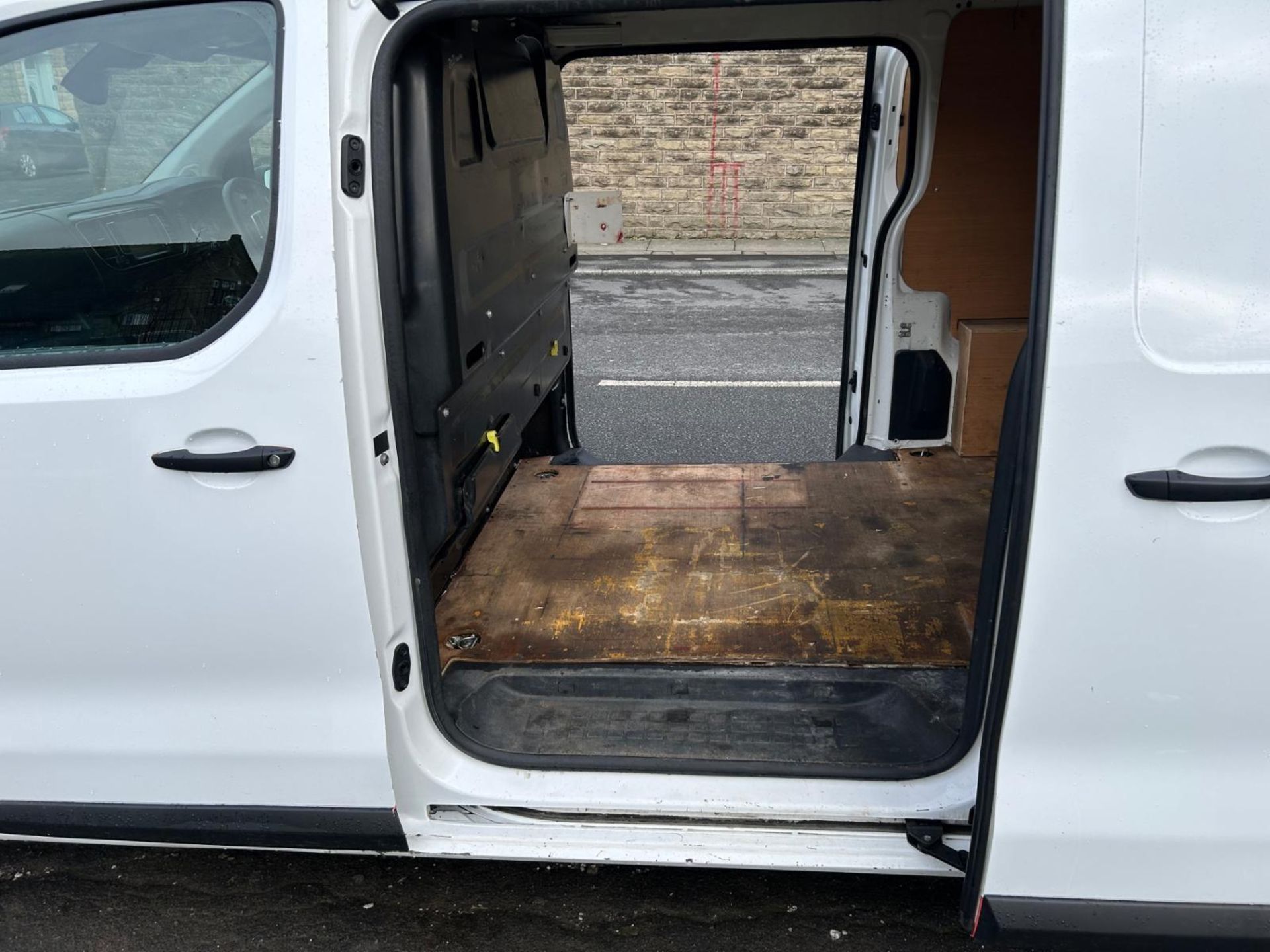 2019 CITROEN DISPATCH - 124K MILES - HPI CLEAR - READY TO GO ! - Image 7 of 12