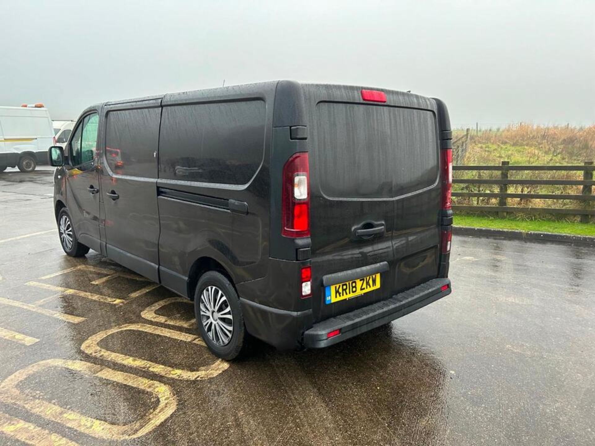 2018 VAUXHALL VIVARO SPORTIVE - 152K MILES- HPI CLEAR- READY FOR ACTION! - Image 3 of 10