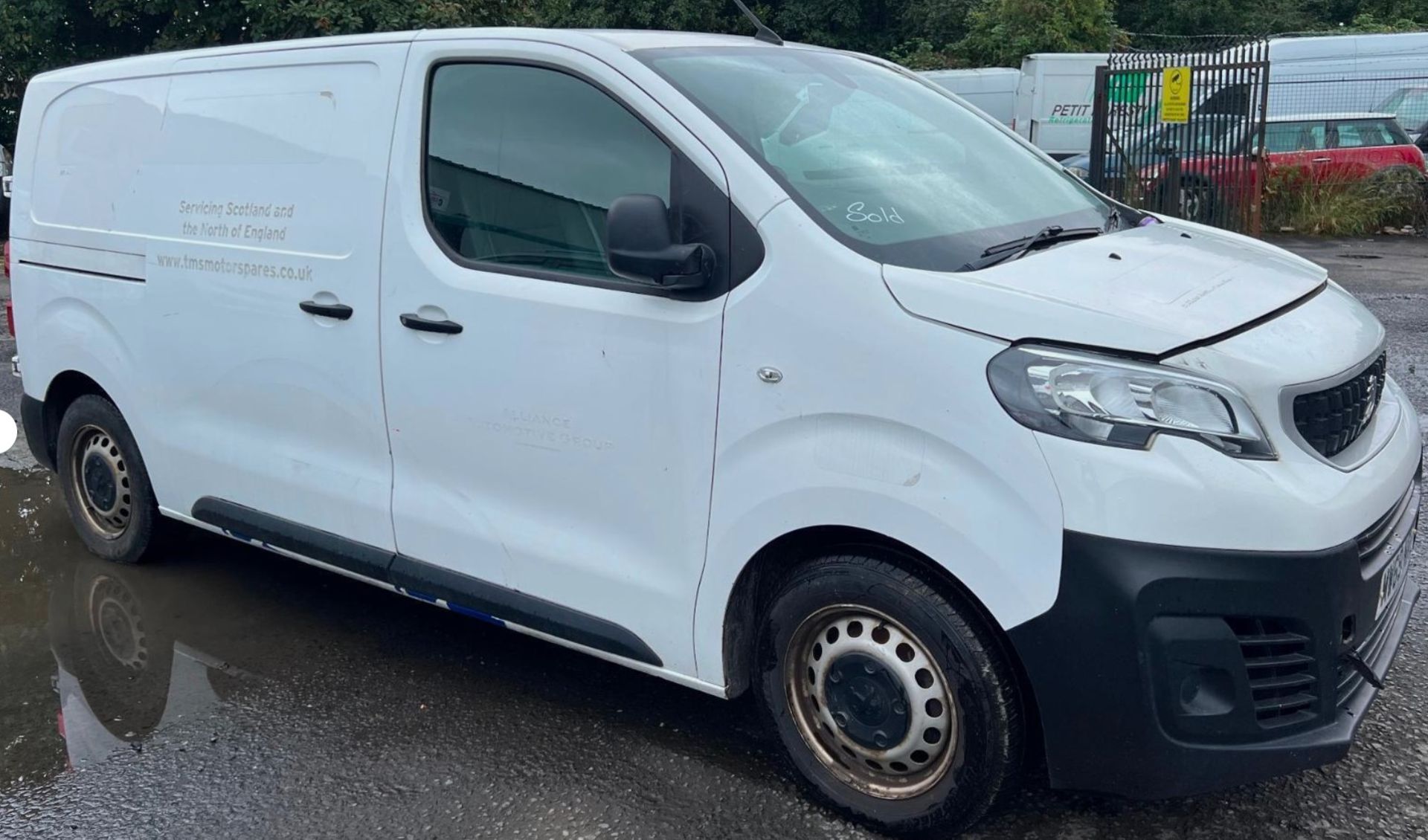 2019 PEUGEOT EXPERT PROFESSIONAL EURO 6**SPARES OR REPAIRS - Image 12 of 12