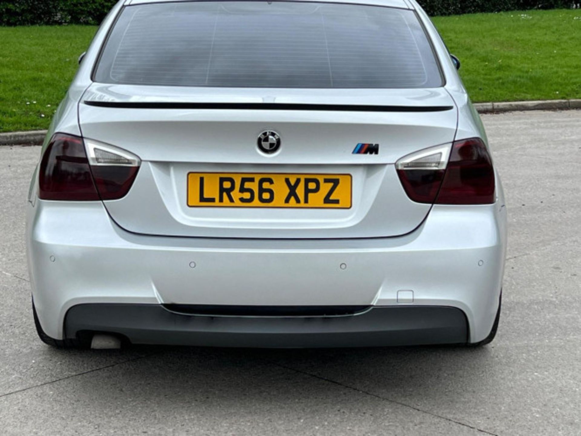 LUXURIOUS PERFORMANCE: 2006 BMW 3 SERIES 2.0 320D M SPORT AUTOMATIC >>--NO VAT ON HAMMER--<< - Image 15 of 98