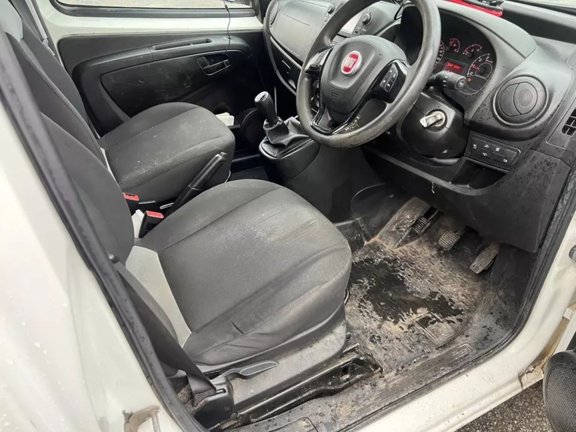 FIAT FIORINO SX 1.3 HDI VAN 2019 - LOADED WITH FEATURES, SOLD FOR SPARES OR REPAIRS - Image 9 of 12