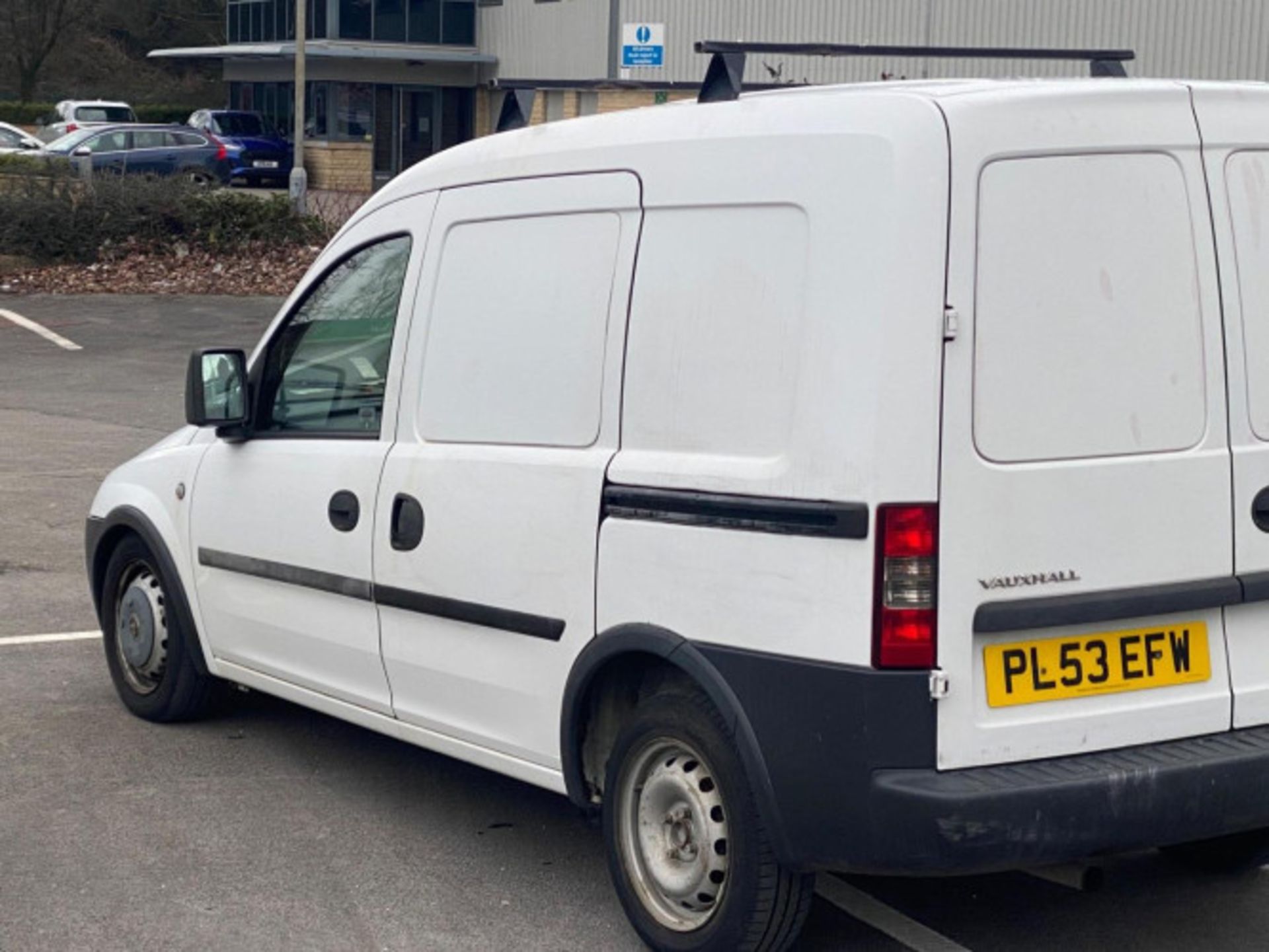VAUXHALL COMBO 1.7 DTI 2000: A RELIABLE AND WELL-MAINTAINED VAN >>--NO VAT ON HAMMER--<< - Image 29 of 36