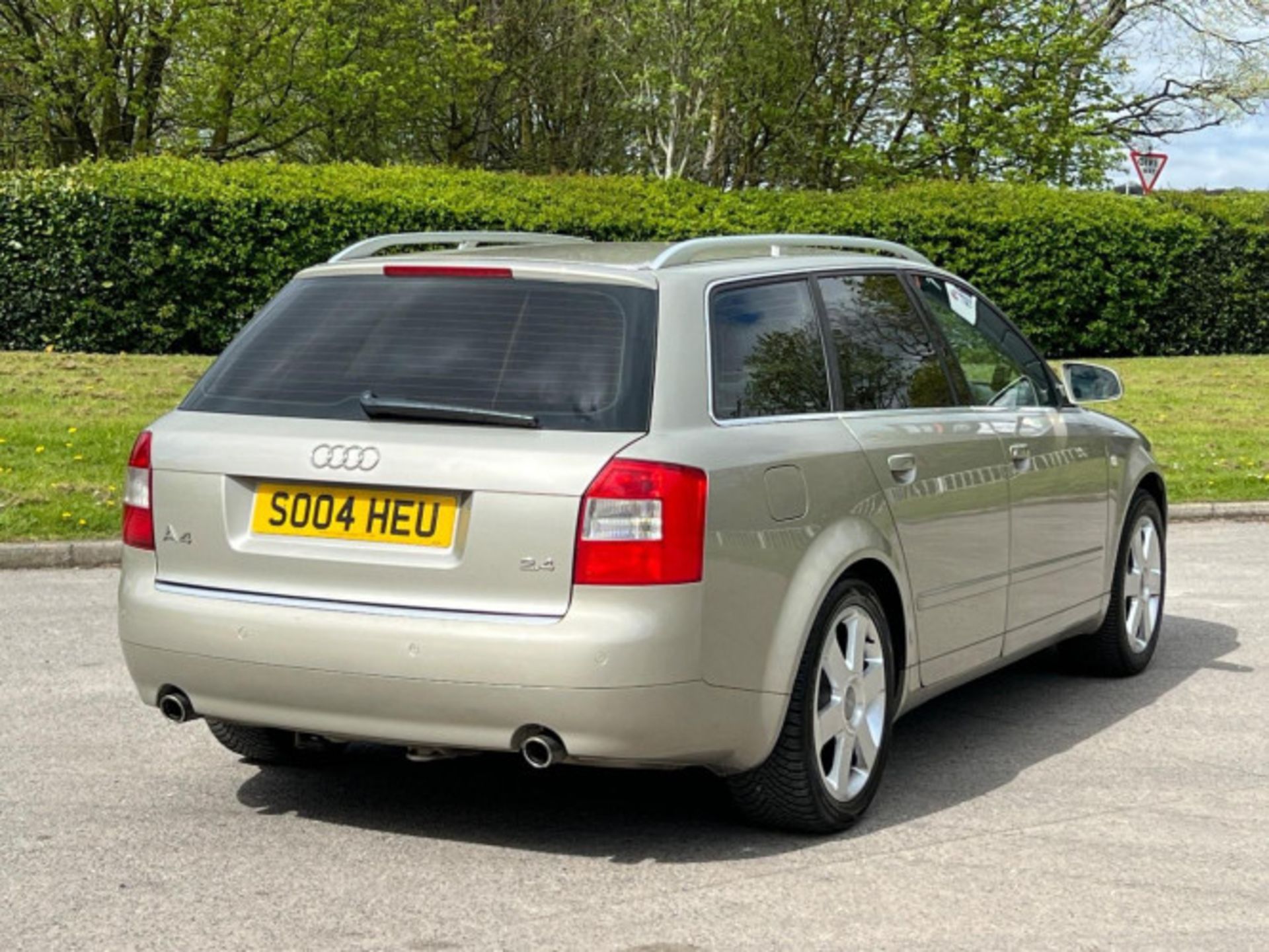 IMPECCABLE AUDI A4 AVANT 2.4 SE CVT 5DR ESTATE >>--NO VAT ON HAMMER--<< - Image 338 of 392