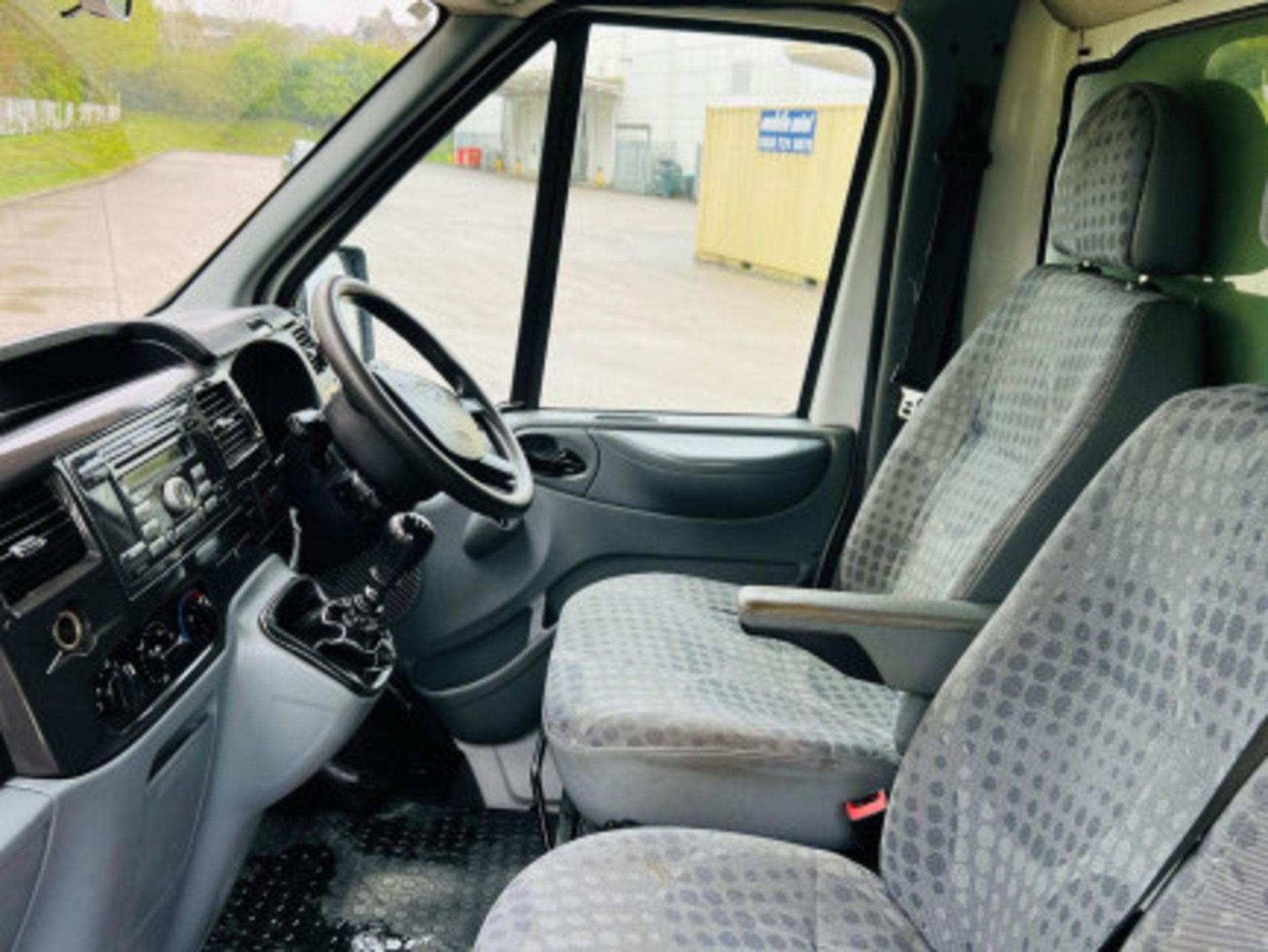 FORD TRANSIT 2.4 TDCI 350 DURATORQ LUTON RWD L3 H2 3DR >>--NO VAT ON HAMMER--<< - Image 8 of 92