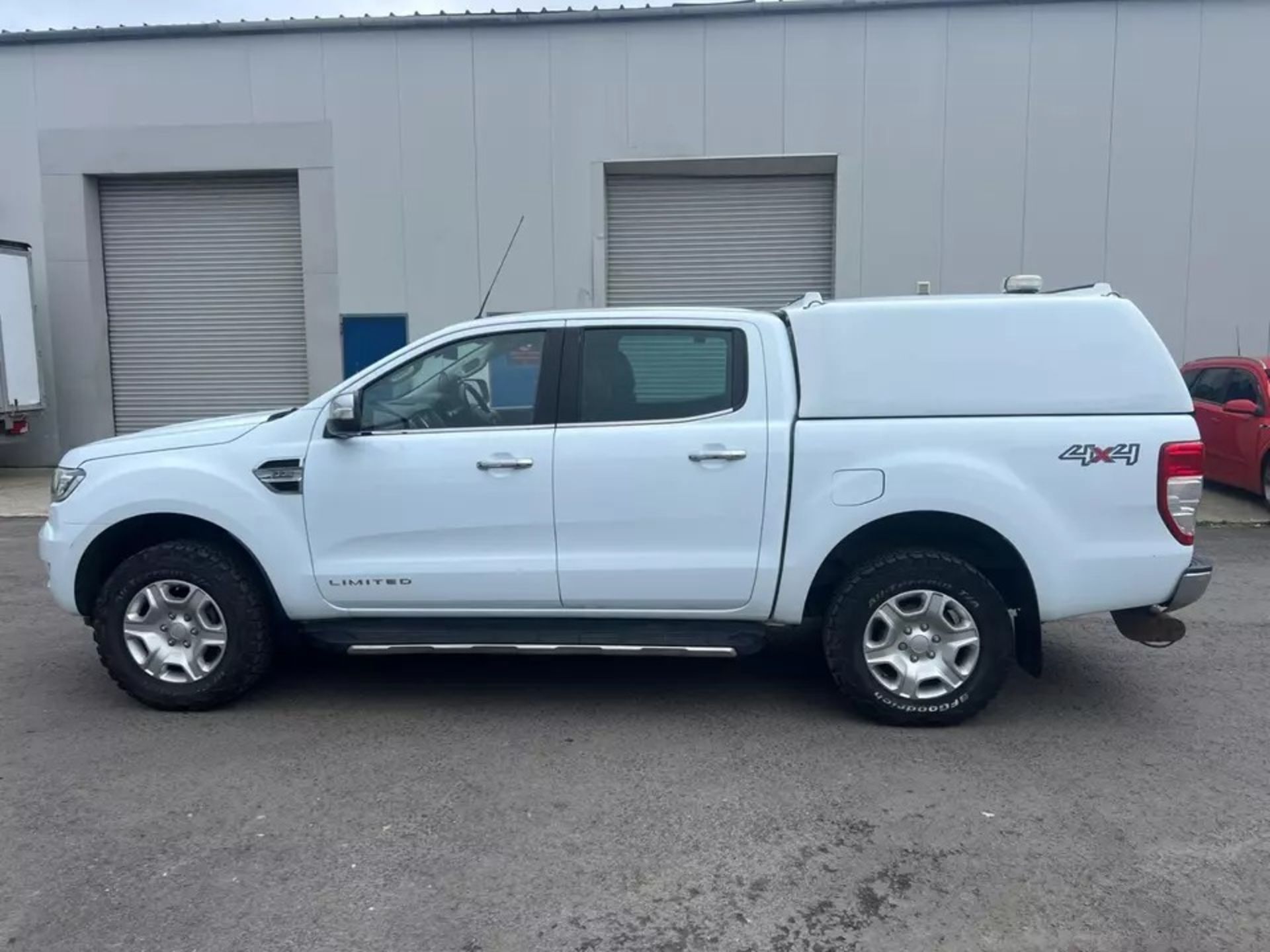 2017 FORD RANGER LIMITED DOUBLE CAB PICKUP - FULLY LOADED WITH UPGRADES - Image 6 of 19