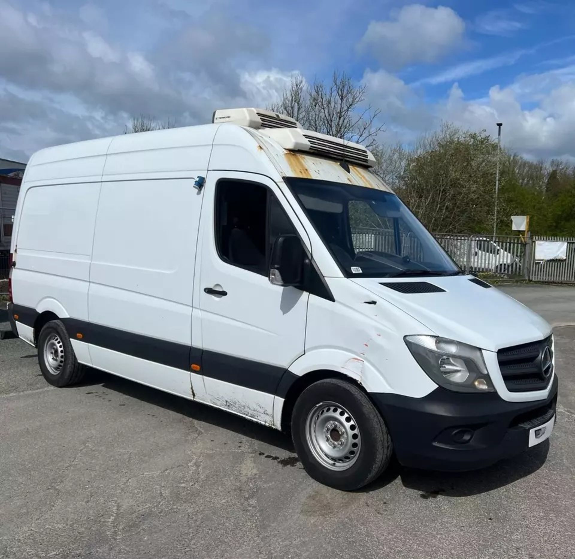 MERCEDES-BENZ SPRINTER 314 CDI MWB FRIDGE VANS (2017) - Image 9 of 15