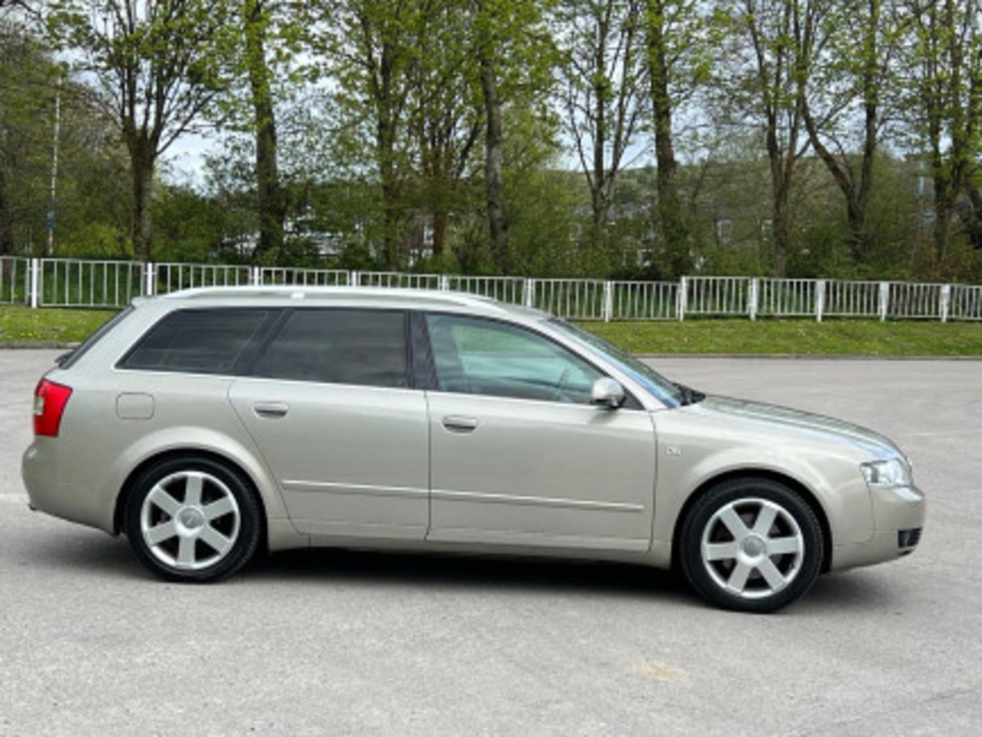 IMPECCABLE AUDI A4 AVANT 2.4 SE CVT 5DR ESTATE >>--NO VAT ON HAMMER--<< - Image 186 of 392