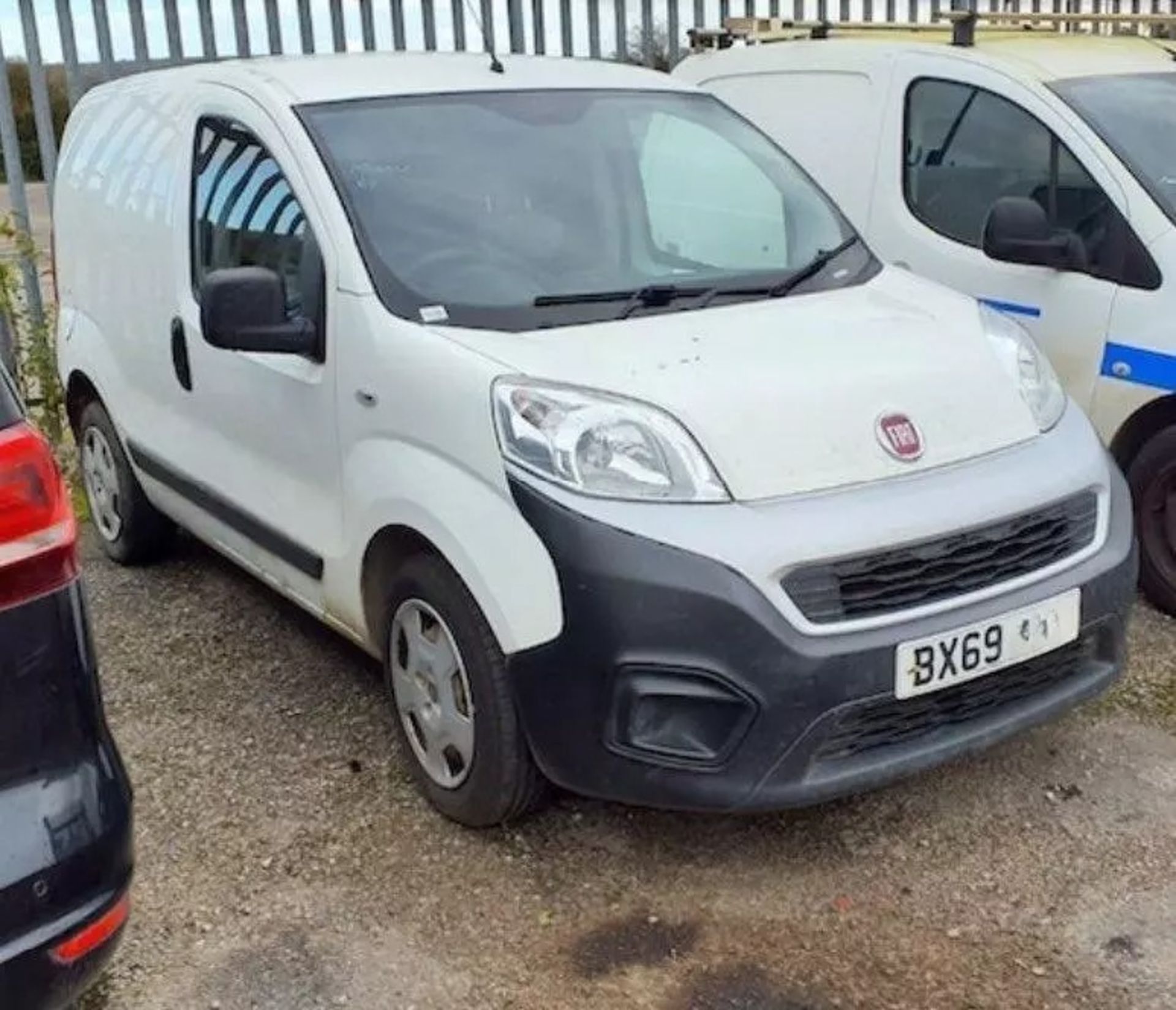2019 FIAT FIORINO HDI VAN - 1 OWNER, SOLD AS NON-RUNNER, V5 LOG BOOK PRESENT (SPARES OR REPAIRS) - Image 5 of 7