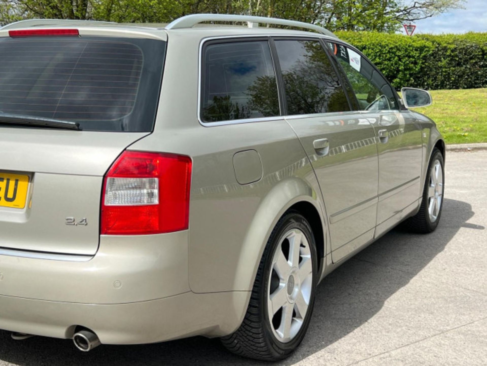 IMPECCABLE AUDI A4 AVANT 2.4 SE CVT 5DR ESTATE >>--NO VAT ON HAMMER--<< - Image 354 of 392