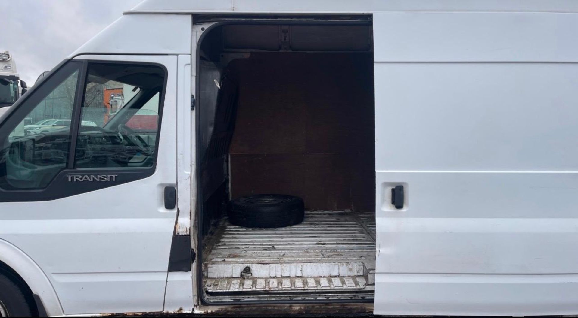>>--NO VAT ON HAMMER--<< FORD TRANSIT T350 LWB HIGH TOP PANEL VAN AVAILABLE NOW! - Image 5 of 11