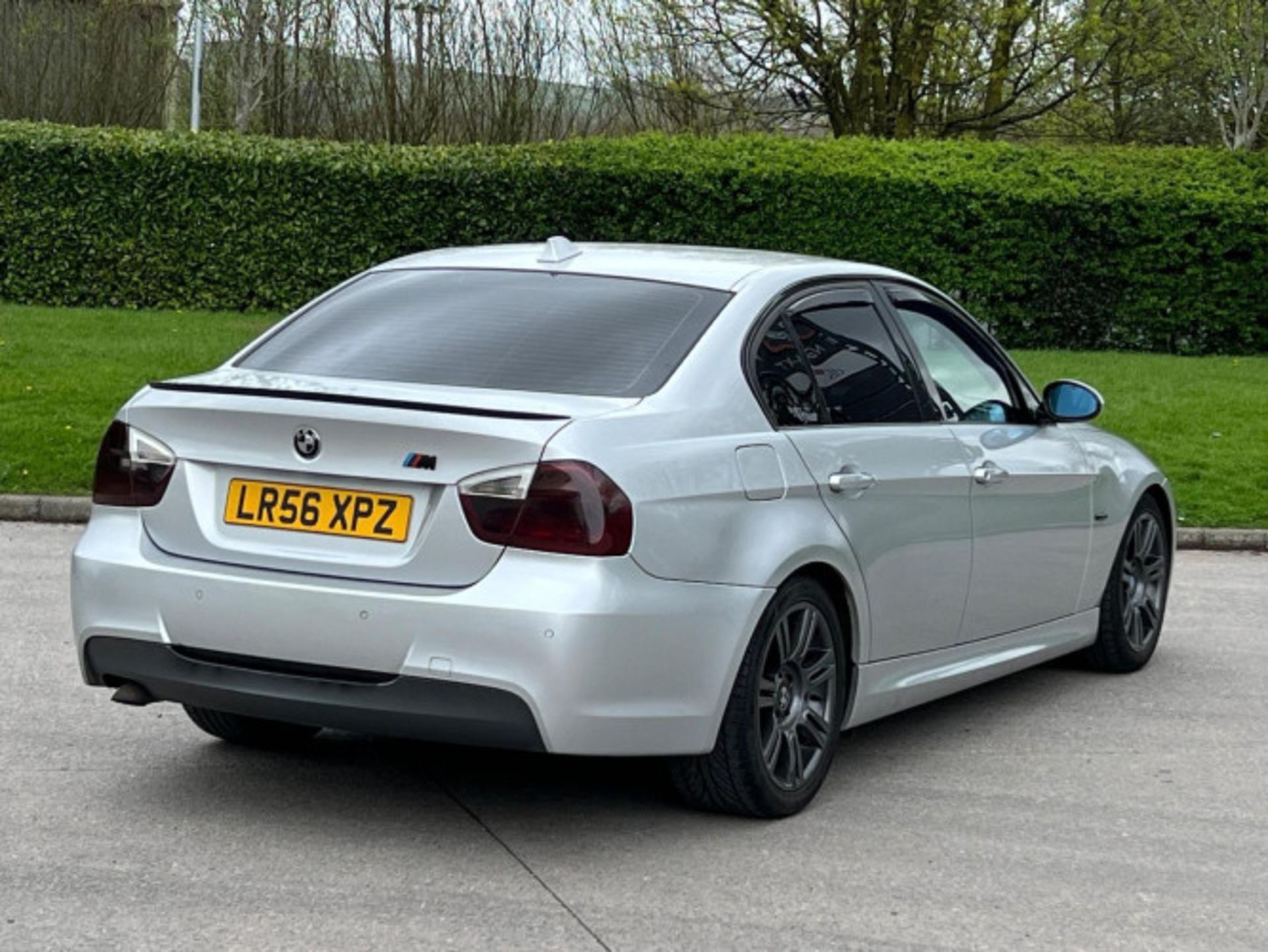 LUXURIOUS PERFORMANCE: 2006 BMW 3 SERIES 2.0 320D M SPORT AUTOMATIC >>--NO VAT ON HAMMER--<< - Image 40 of 98