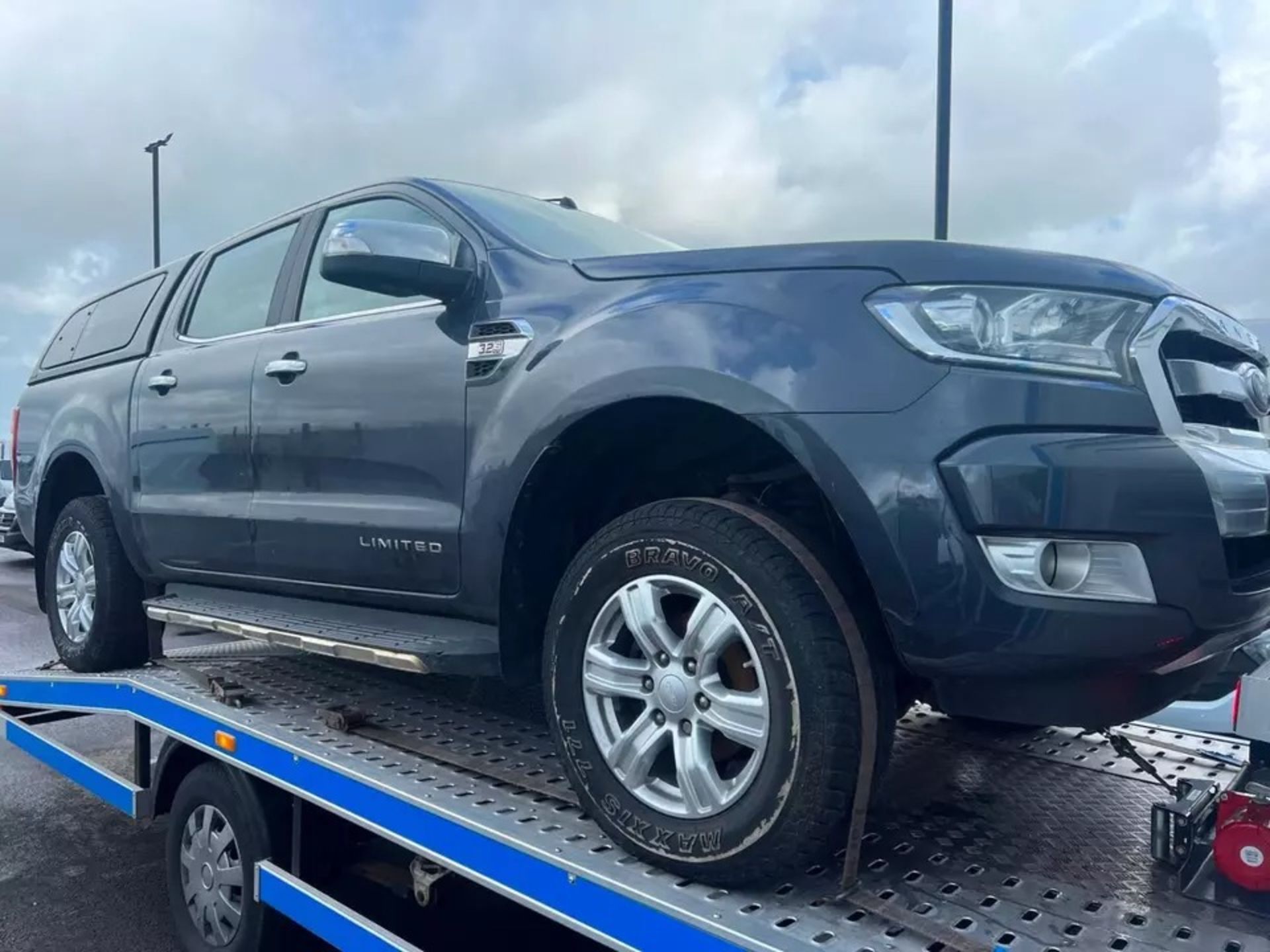FORD RANGER LIMITED DOUBLE CAB 2018 ( SPARES OR REPAIRS )