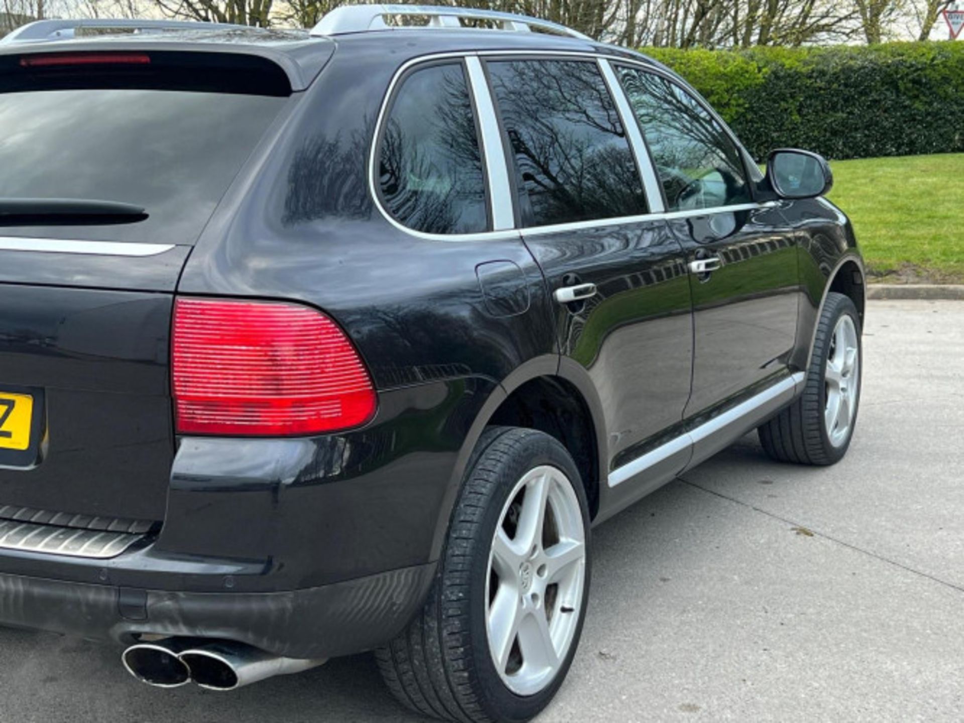 RARE 2006 PORSCHE CAYENNE 4.5 TURBO S AWD >>--NO VAT ON HAMMER--<< - Image 14 of 127