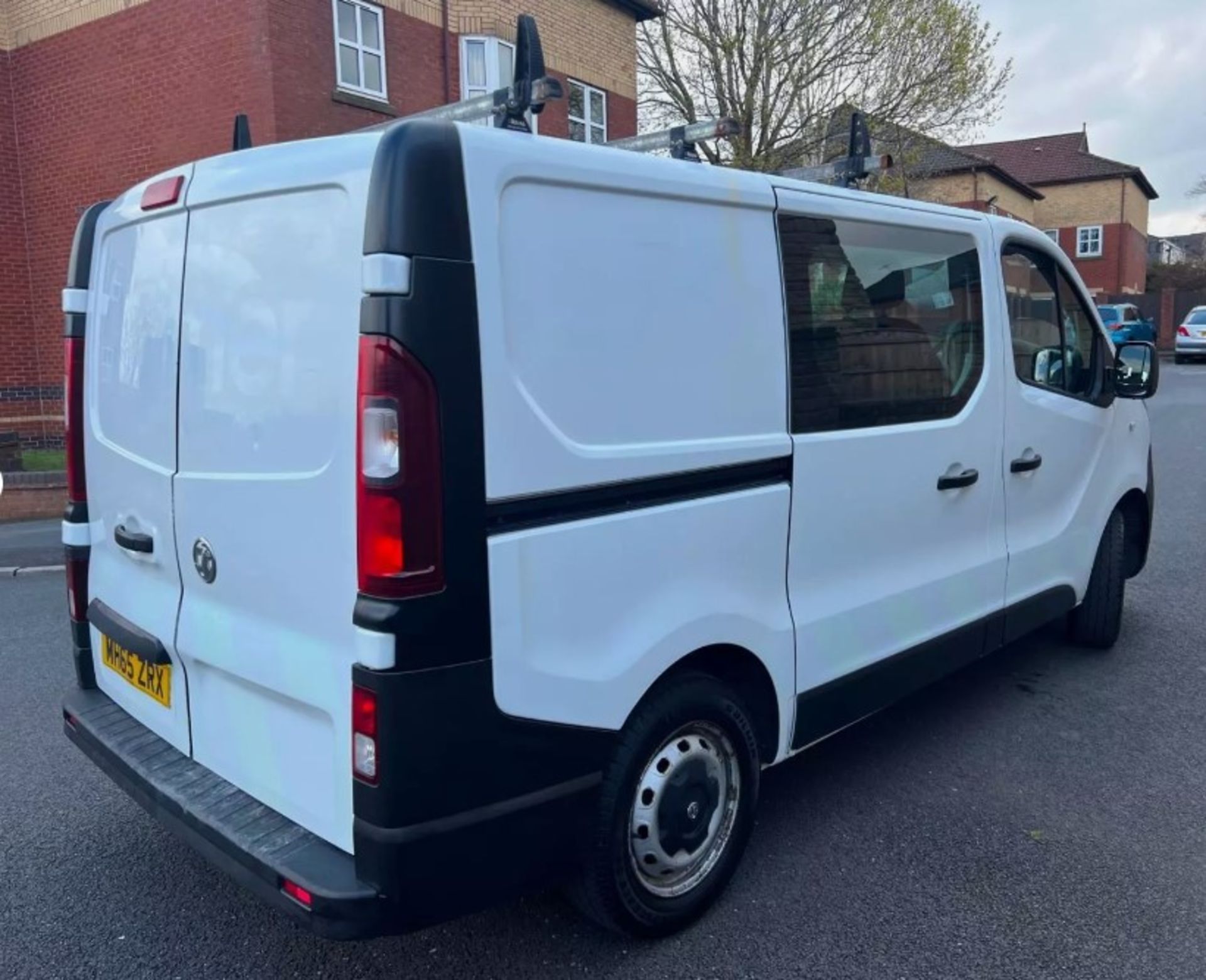 2016 VAUXHALL VIVARO CDTI 6 SEATER FACTORY DOUBLE CAB - Image 4 of 13