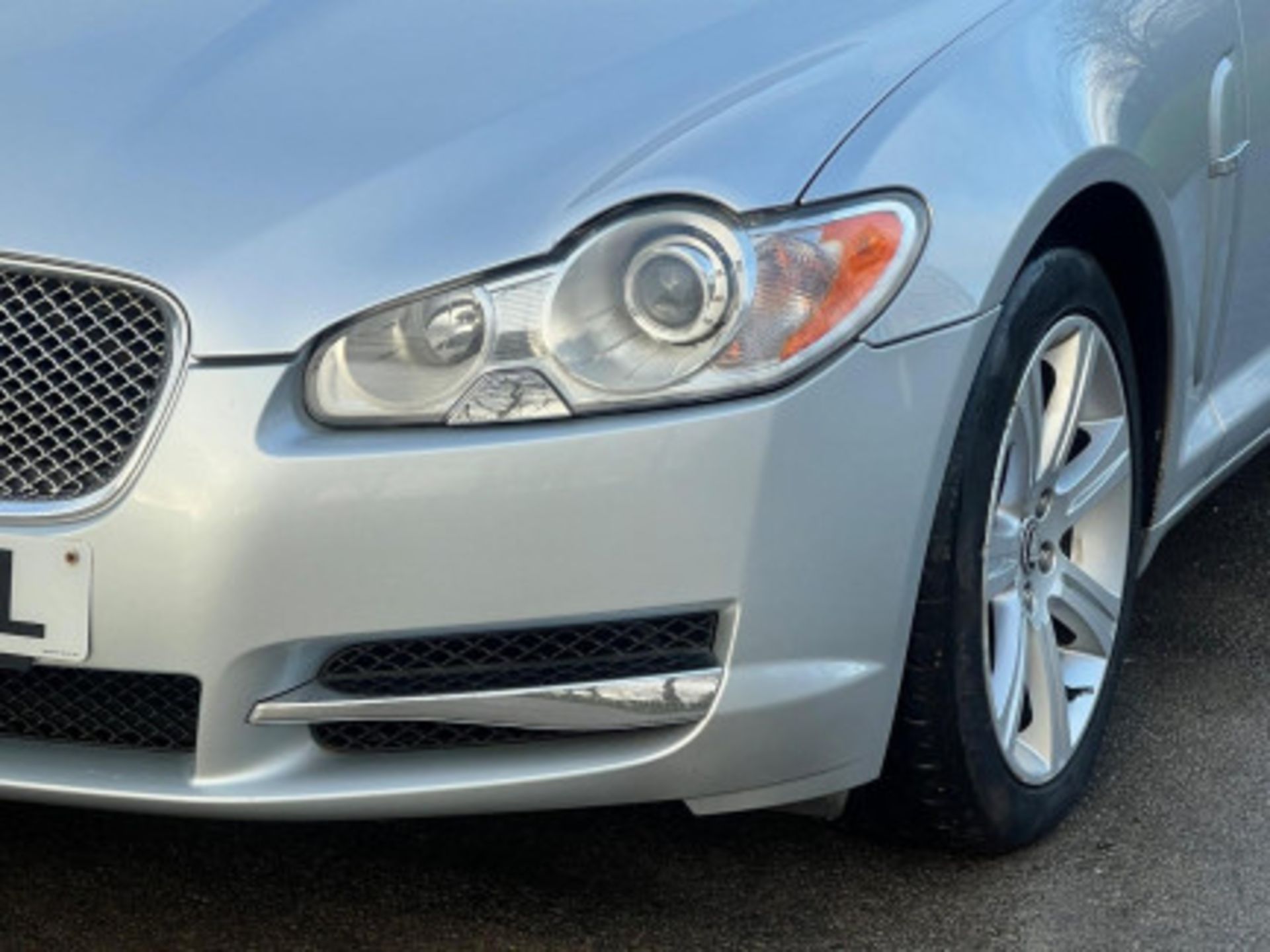 LUXURIOUS JAGUAR XF 3.0D V6 LUXURY 4DR AUTOMATIC SALOON >>--NO VAT ON HAMMER--<< - Image 25 of 80
