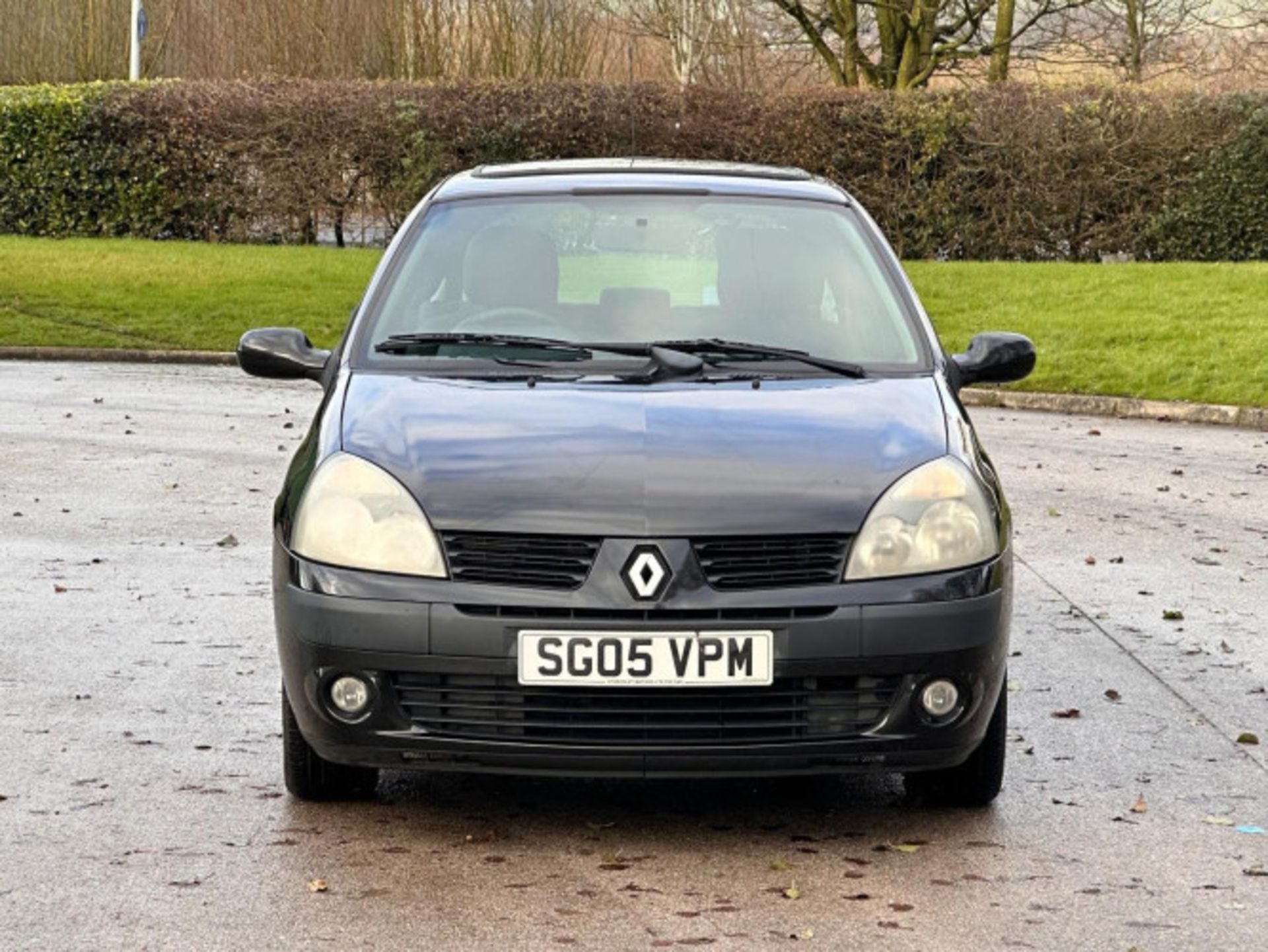 2005 RENAULT CLIO 1.2 16V DYNAMIQUE 3DR **(ONLY 88K MILEAGE)** >>--NO VAT ON HAMMER--<< - Image 92 of 101