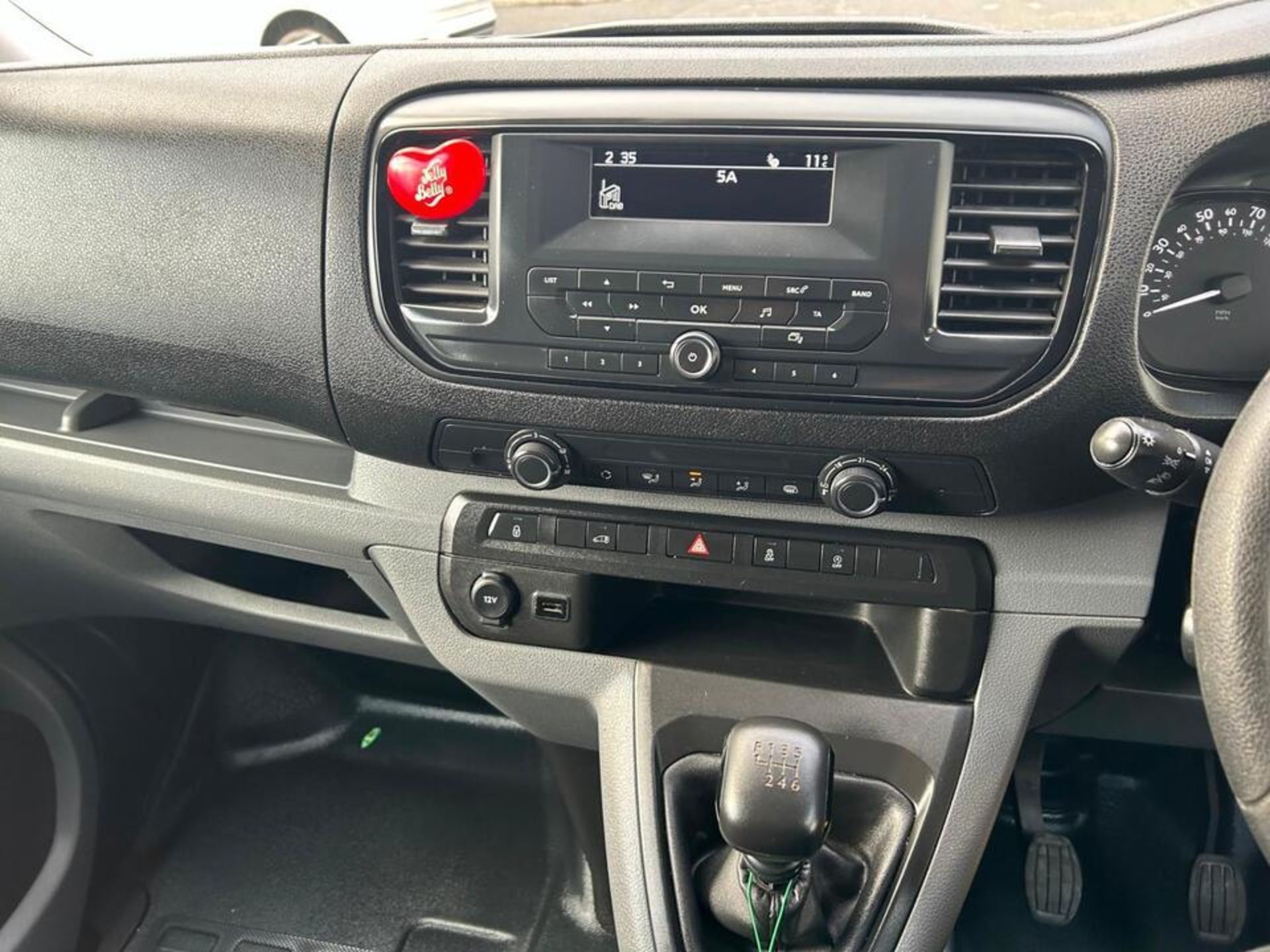 2019 VAUXHALL VIVARO SPORTIVE- ONLY 21 MILES- READY FOR YOUR BUSINESS! - Image 11 of 14