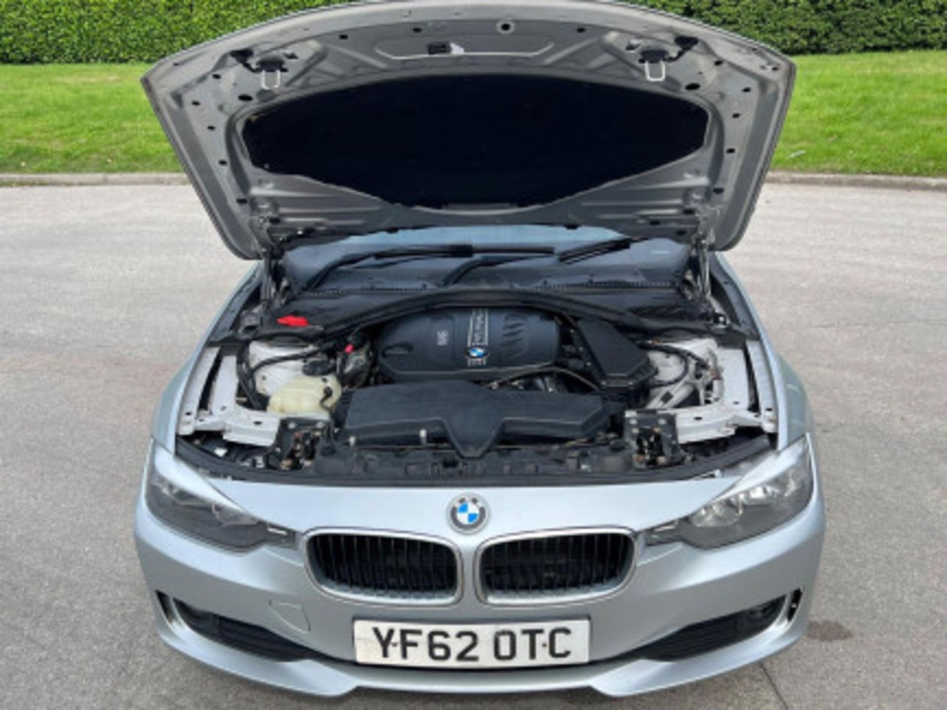 BMW 3 SERIES 2.0 DIESEL ED START STOP - A WELL-MAINTAINED GEM >>--NO VAT ON HAMMER--<< - Image 131 of 229