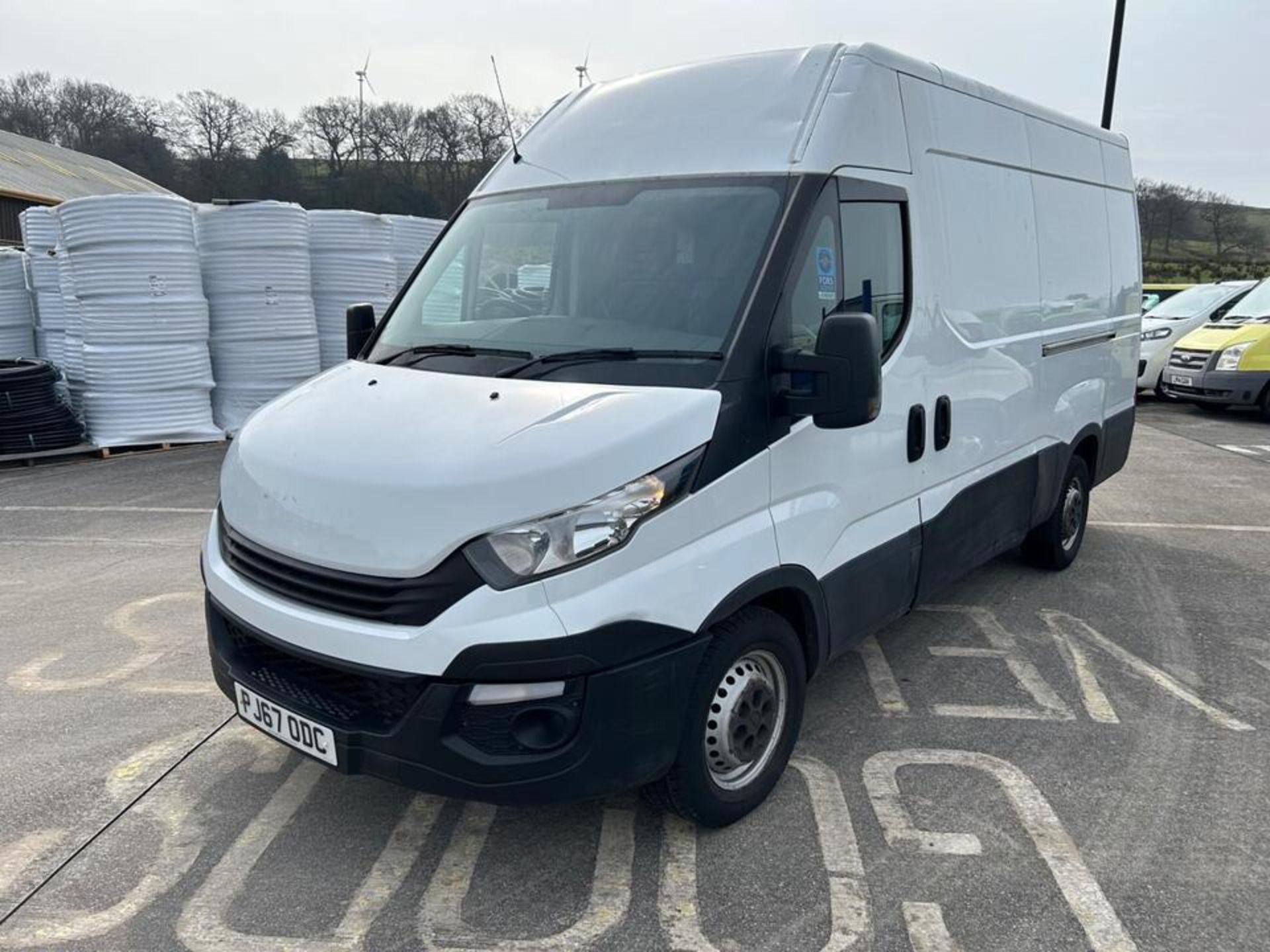 2017 IVECO DAILY -123K MILES - HPI CLEAR- READY TO WORK! - Image 2 of 13