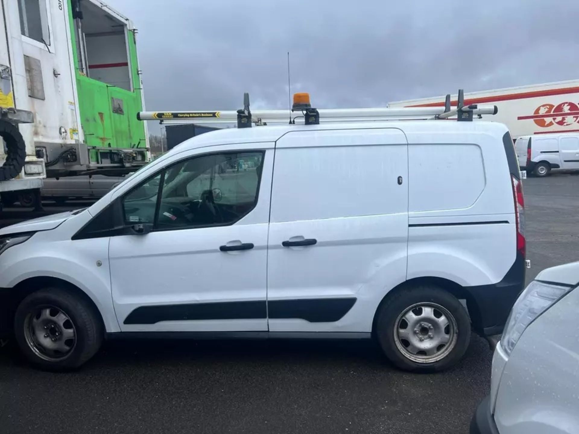 FORD TRANSIT CONNECT SWB VAN 2018 - NEW SHAPE MODEL, SOLD FOR SPARES OR REPAIRS