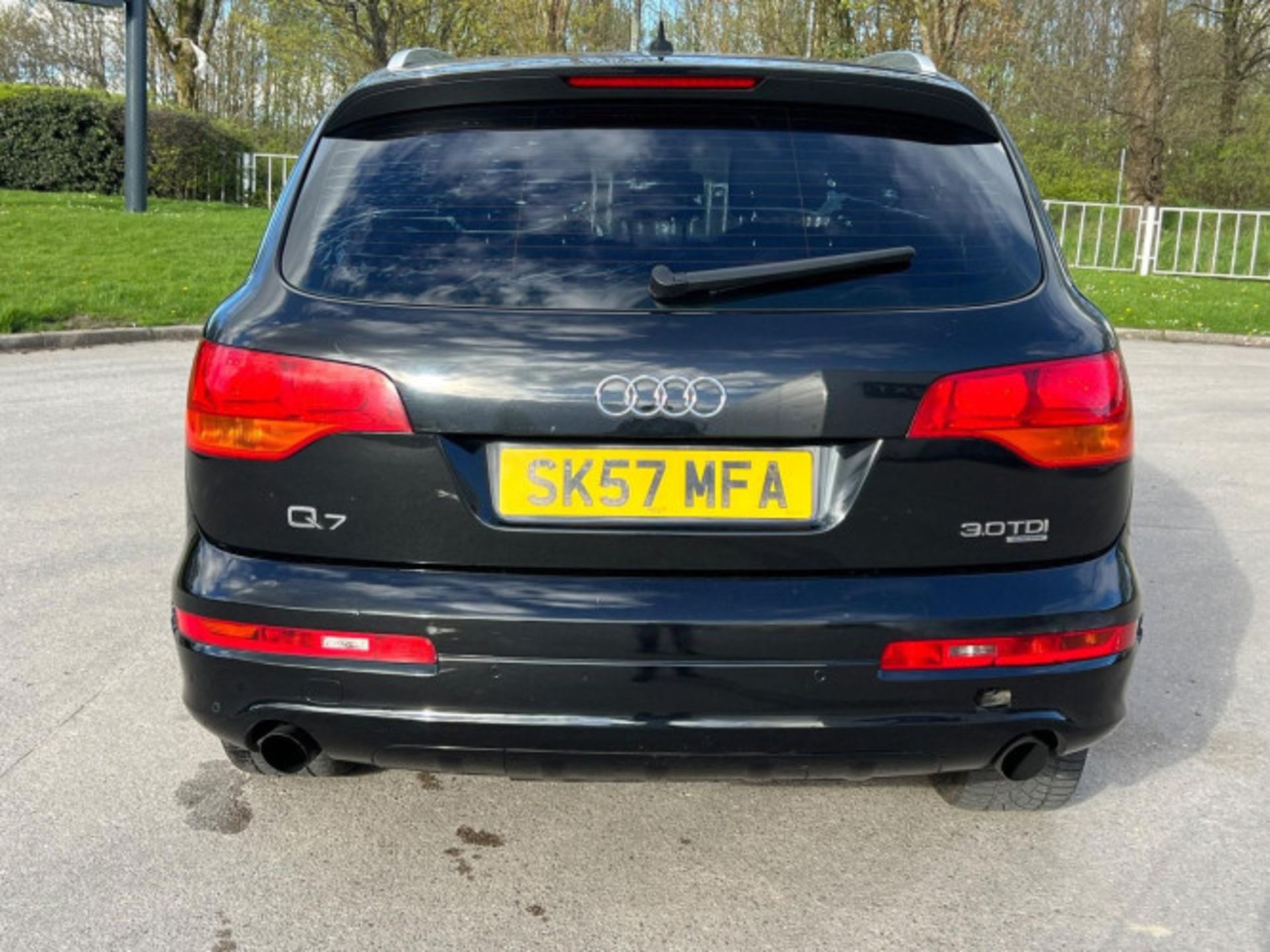 EXPERIENCE LUXURY AND PERFORMANCE: AUDI Q7 3.0 TDI S LINE QUATTRO - Image 82 of 86