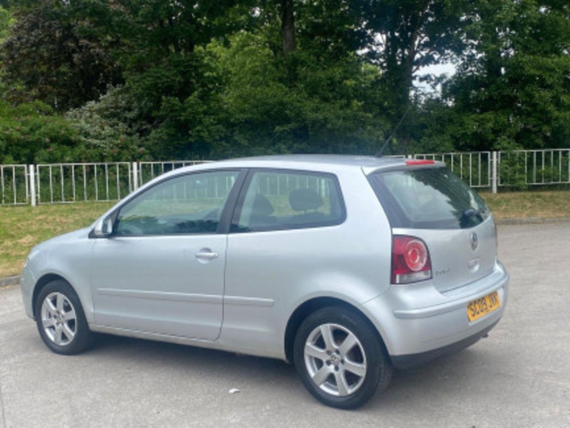 2009 VOLKSWAGEN POLO 1.2 3DR >>--NO VAT ON HAMMER--<< - Image 26 of 68