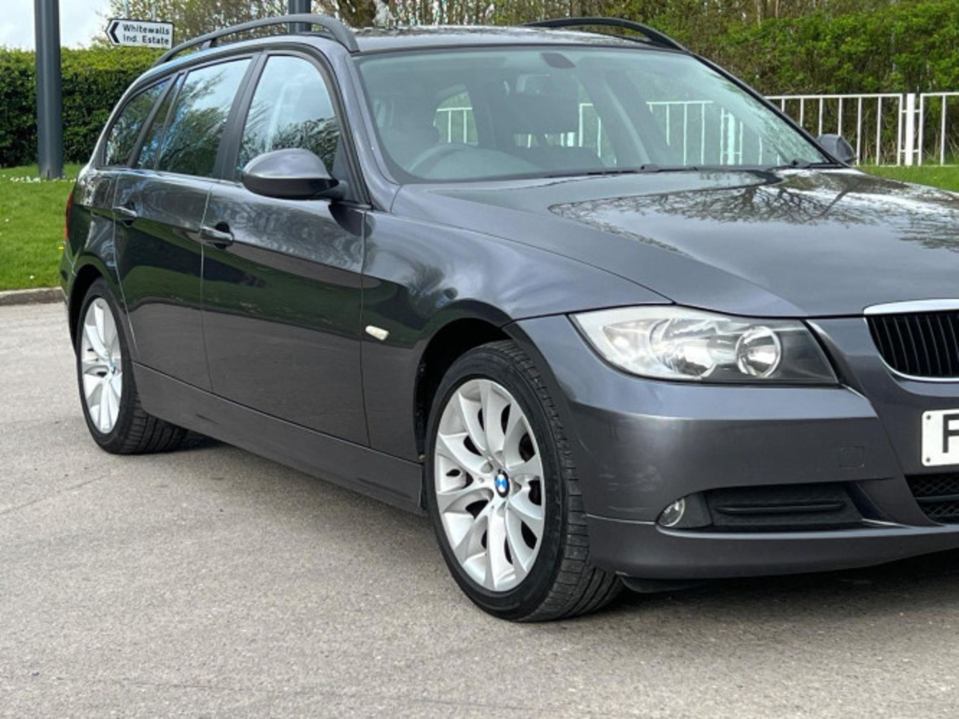 LUXURY ON WHEELS: BMW 3 SERIES 320D SE TOURING >>--NO VAT ON HAMMER--<< - Image 109 of 122
