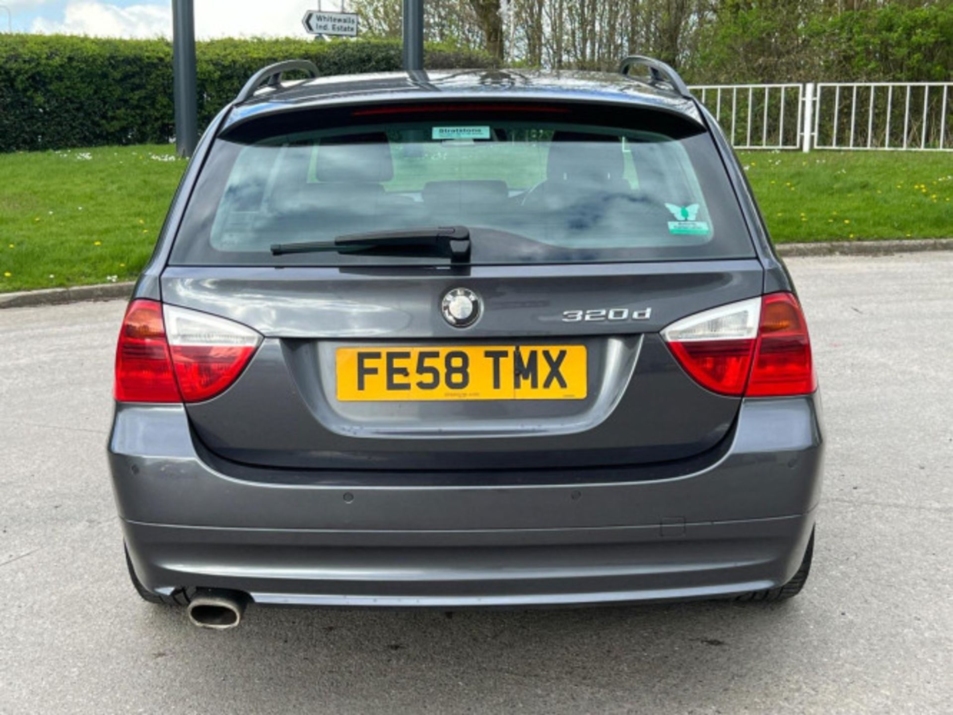 LUXURY ON WHEELS: BMW 3 SERIES 320D SE TOURING >>--NO VAT ON HAMMER--<< - Image 113 of 122