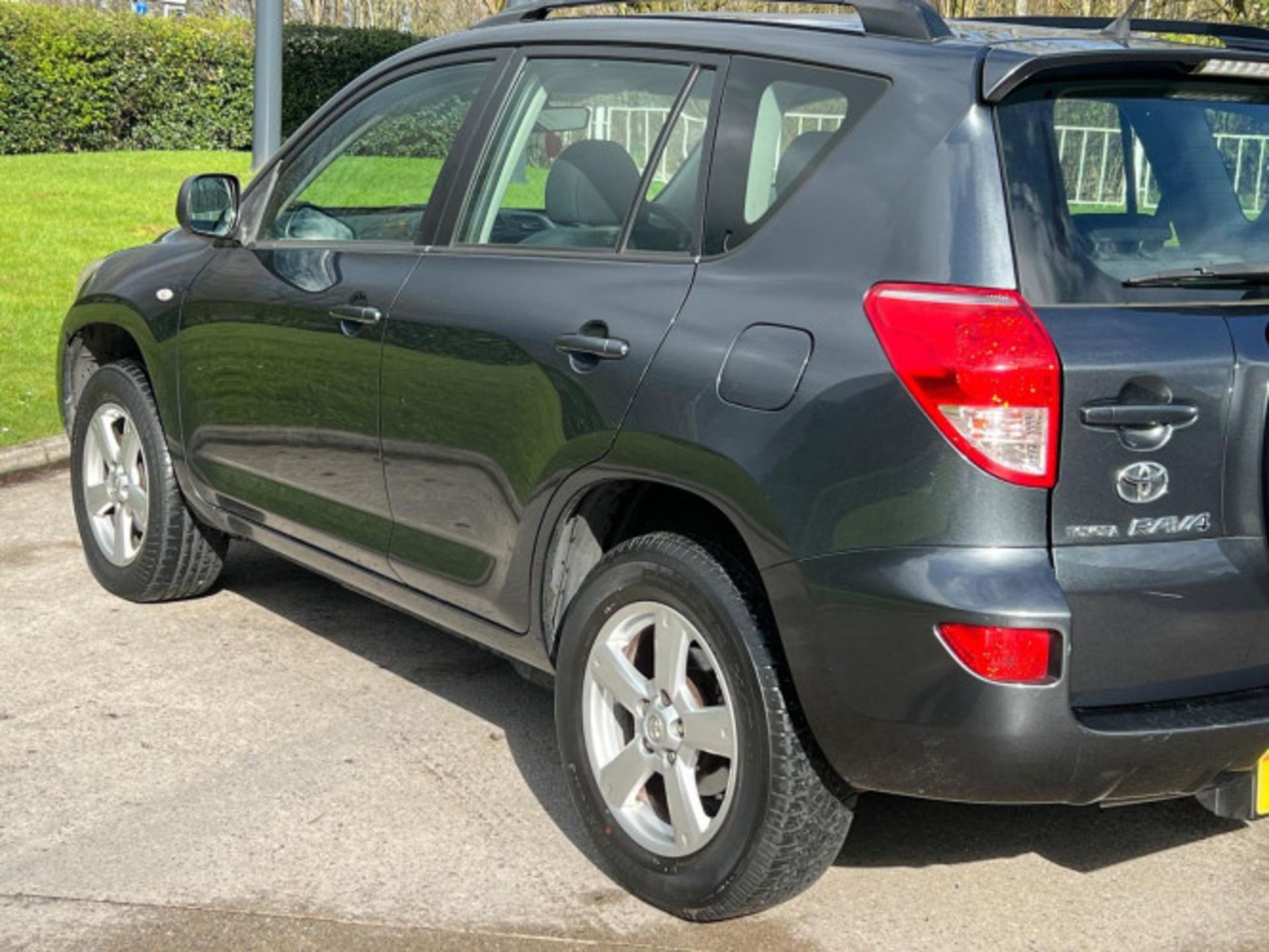 2006 TOYOTA RAV4 2.0 XT3 4WD 5DR >>--NO VAT ON HAMMER--<< - Image 122 of 131