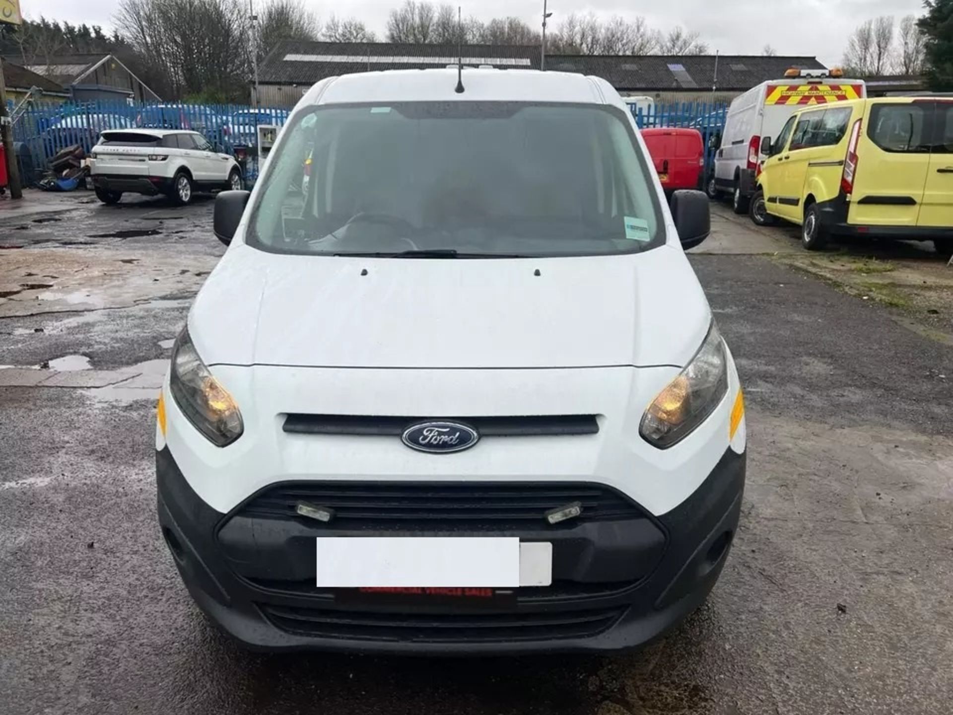 OUTSTANDING VALUE! FORD TRANSIT CONNECT SWB L1 VAN 2017 - Image 3 of 11