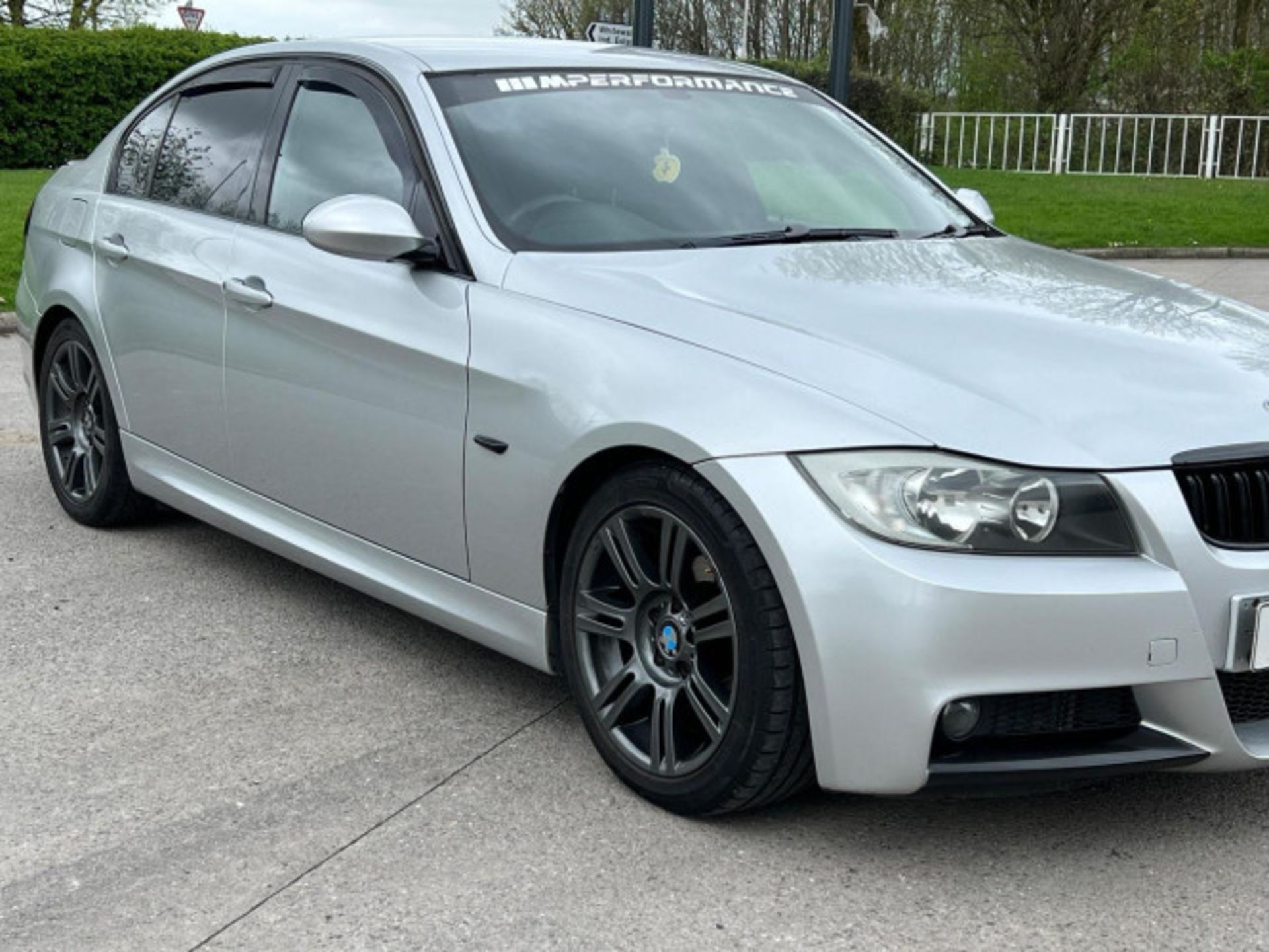 LUXURIOUS PERFORMANCE: 2006 BMW 3 SERIES 2.0 320D M SPORT AUTOMATIC >>--NO VAT ON HAMMER--<< - Image 10 of 98