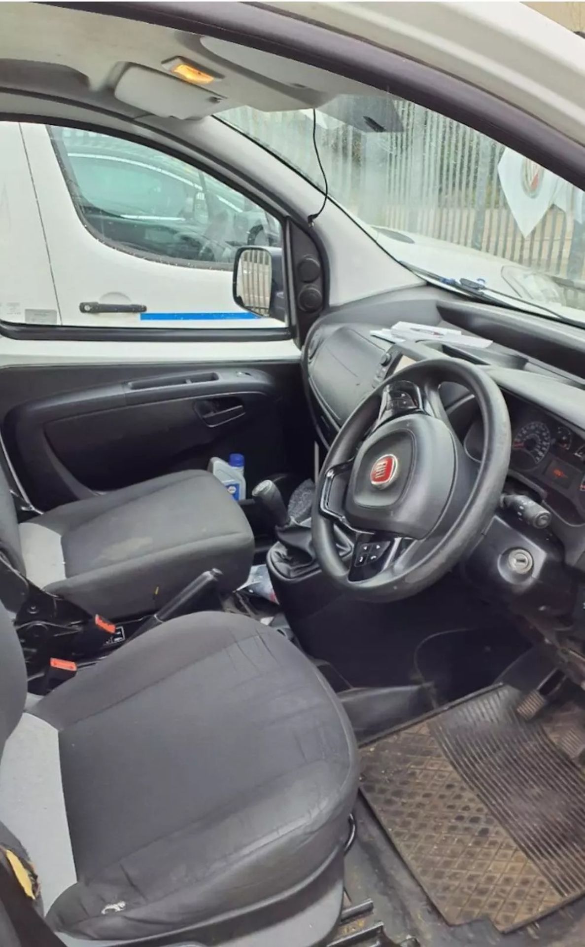 2019 FIAT FIORINO HDI VAN - 1 OWNER, SOLD AS NON-RUNNER, V5 LOG BOOK PRESENT (SPARES OR REPAIRS) - Image 4 of 7
