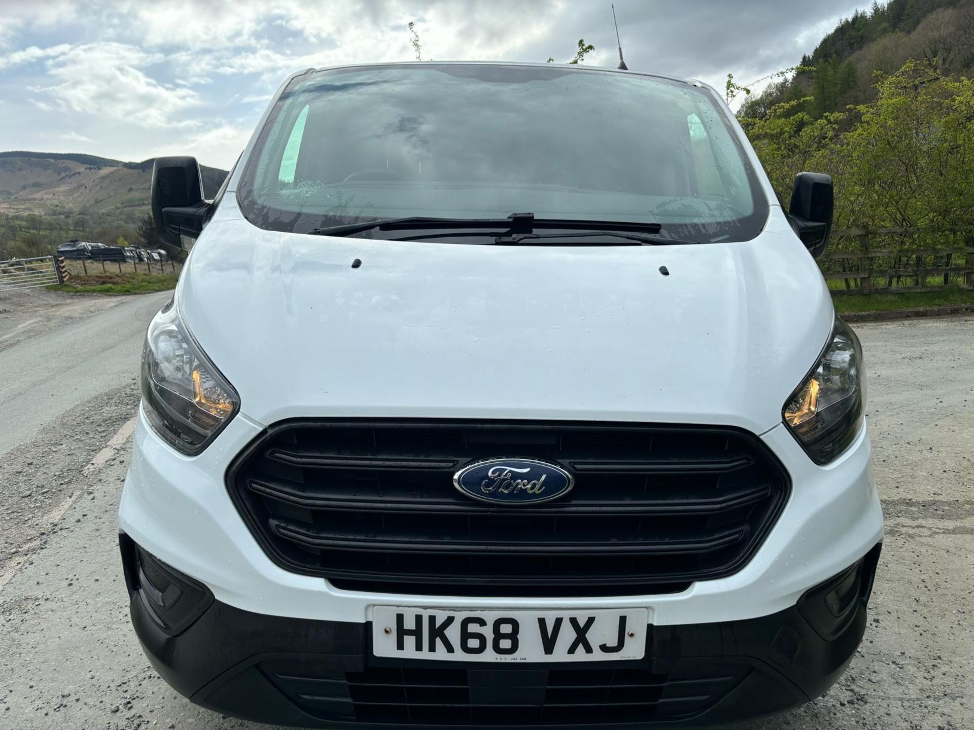 EFFICIENCY AND COMFORT COMBINED: 2019 FORD TRANSIT PANEL VAN T300 LWB WITH AIR CON! - Bild 6 aus 15