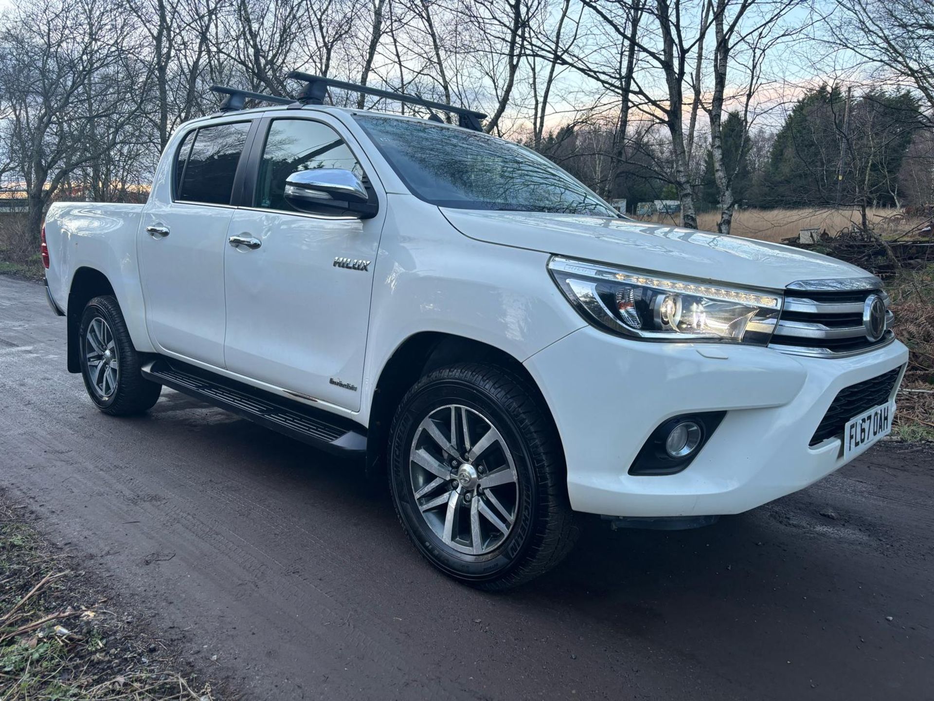 2018 TOYOTA HILUX INVINCIBLE DOUBLE CAB PICKUP TRUCK