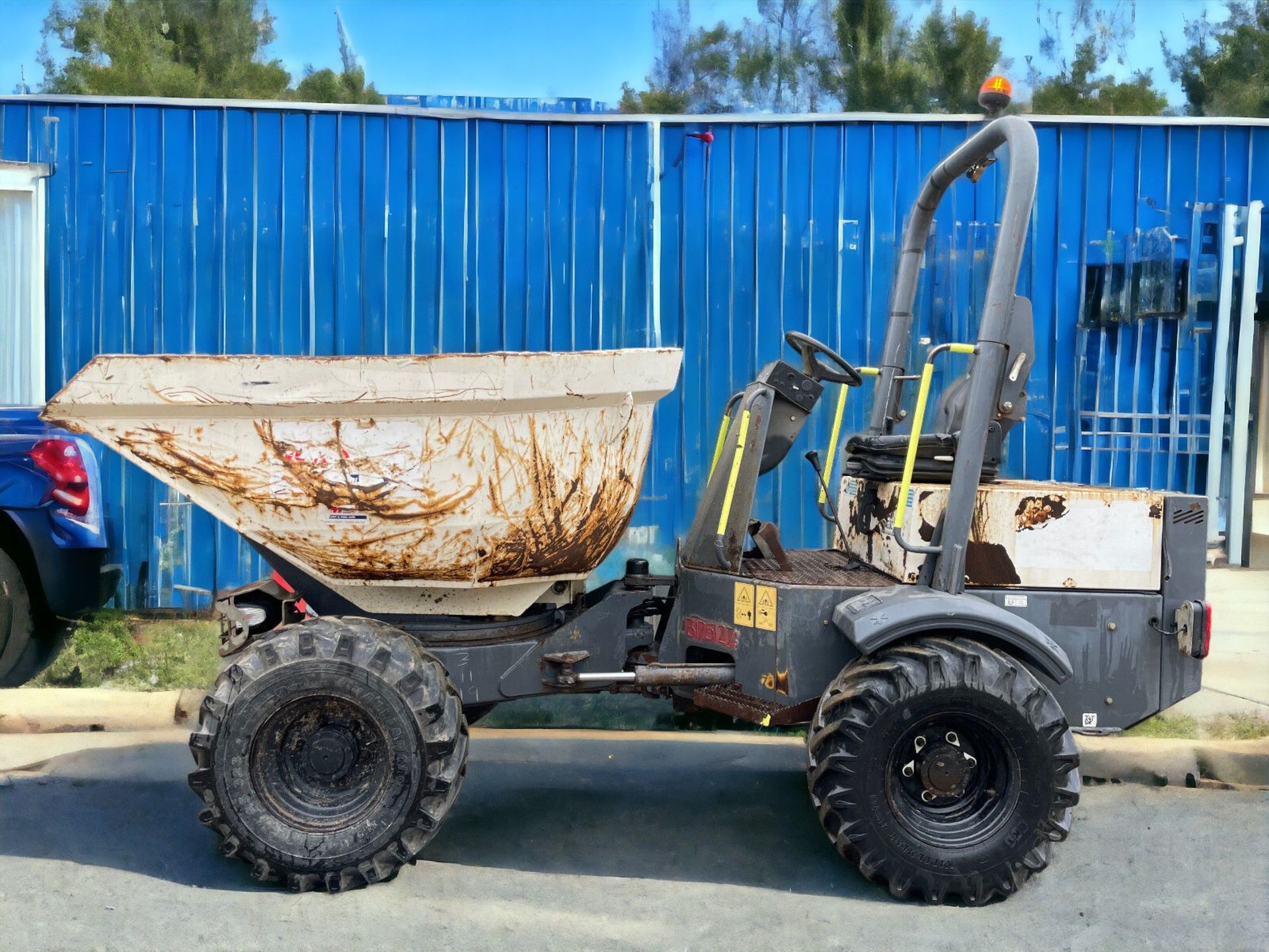 RELIABLE PERFORMANCE: 2014 TEREX TA3S DUMPER - LOW HOURS, HIGH CAPACITY - Image 4 of 12