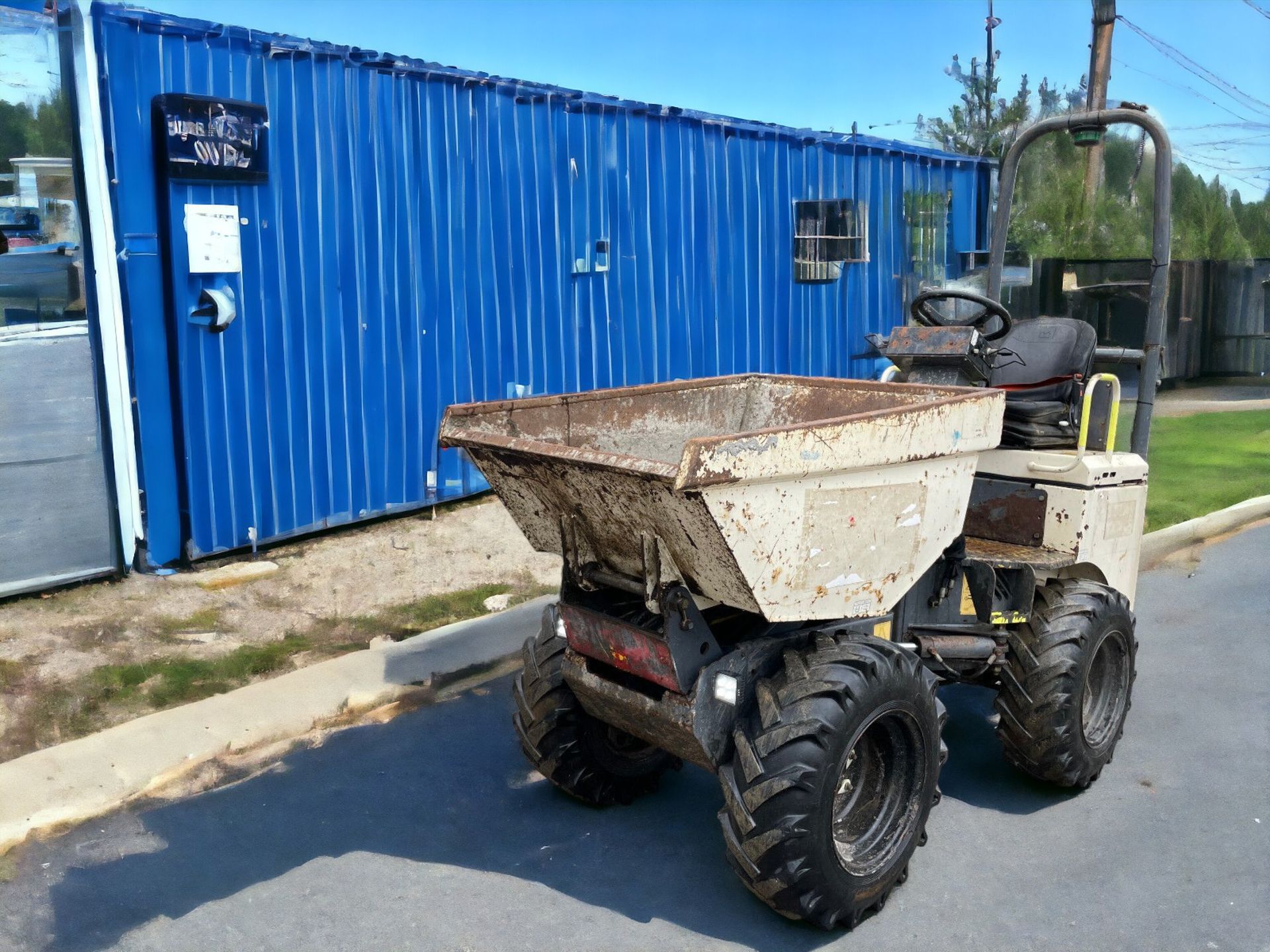 2014 TEREX TA1EH 1 TON DUMPER - LOW HOURS, HIGH PERFORMANCE - Image 3 of 12