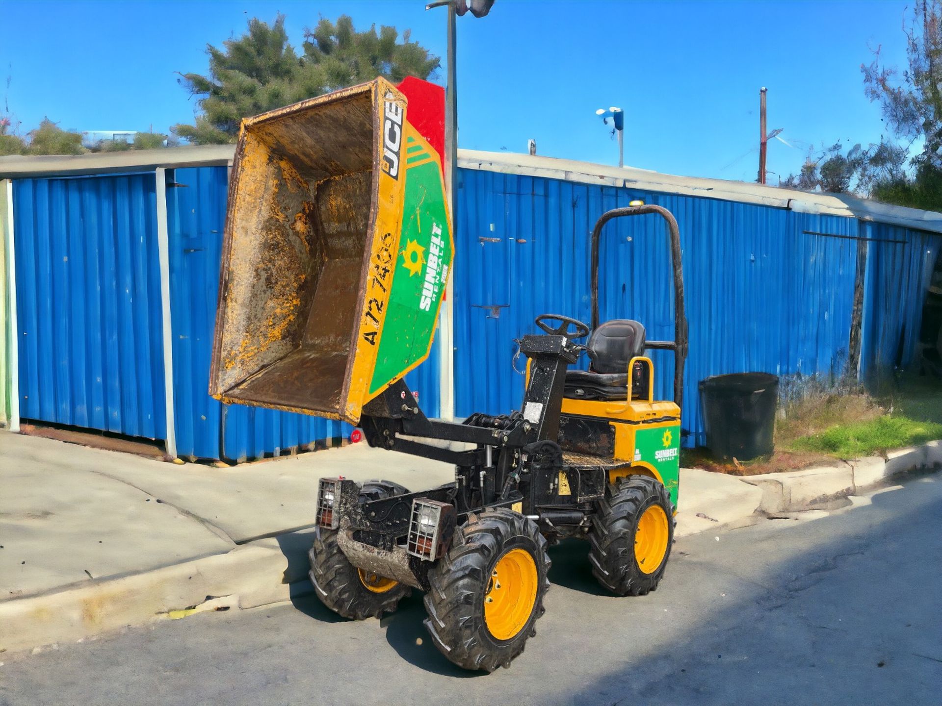 2016 JCB 1THT 1 TON HIGH TIP DUMPER - LOW HOURS, HIGH CAPABILITY - Image 2 of 10