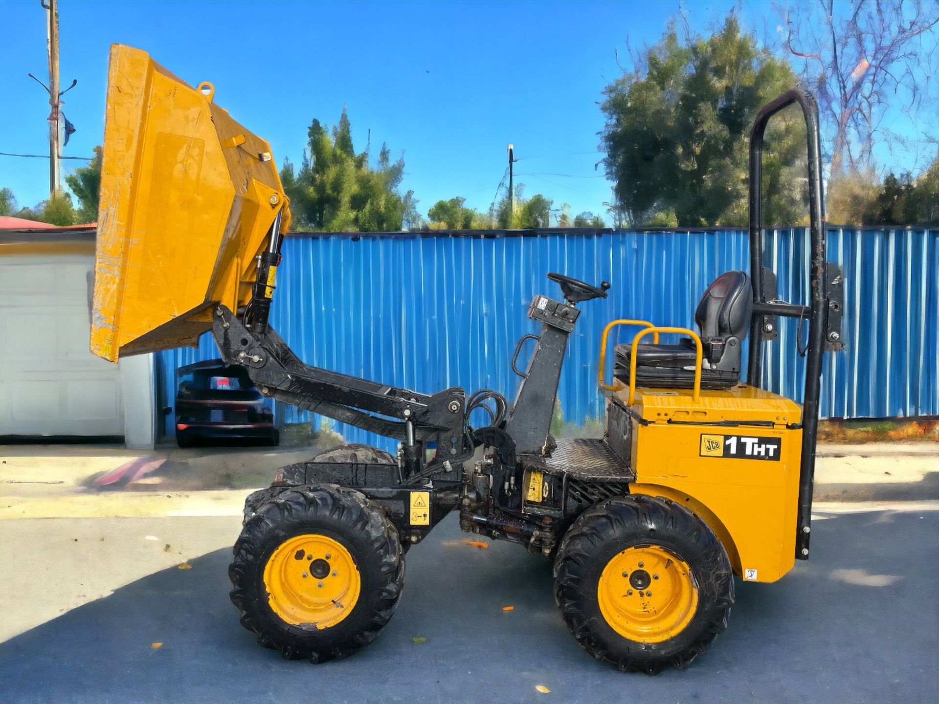 2016 JCB 1THT 1 TON HIGH TIP DUMPER - LOW HOURS, HIGH PERFORMANCE - Image 2 of 8