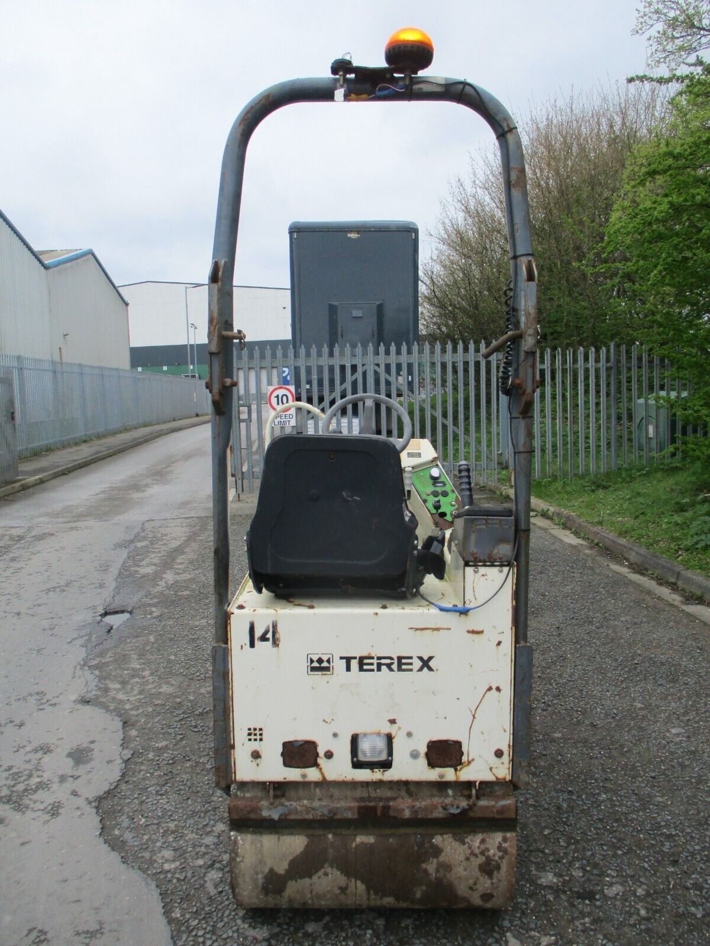 YEAR 2010 TEREX TV800 ROLLER - Bild 7 aus 11