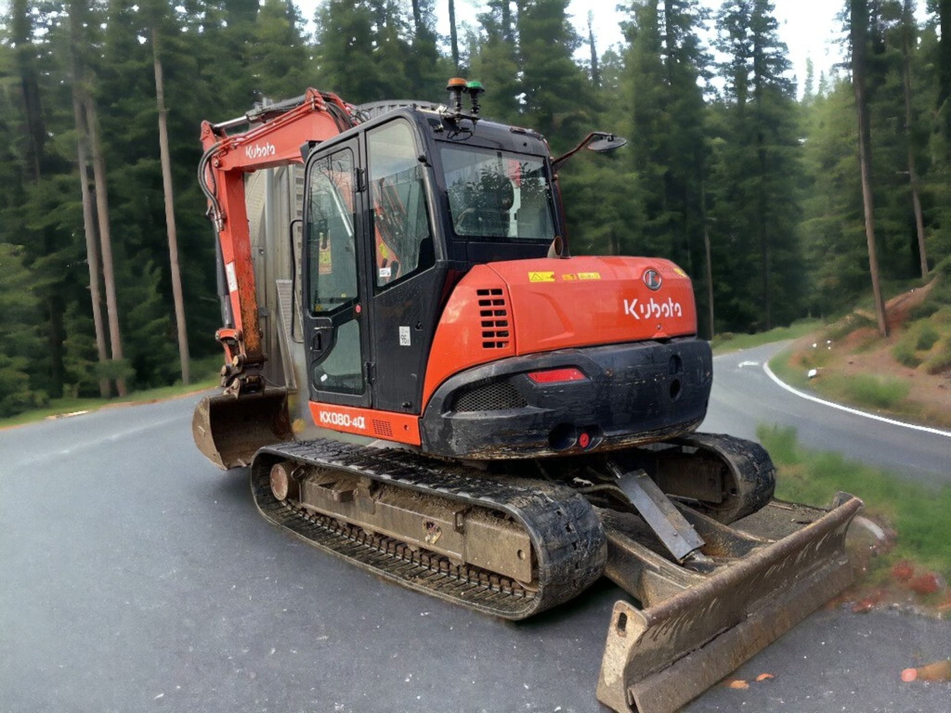 POWERFUL PERFORMANCE, LOW HOURS: 2018 KUBOTA KX080-4 MIDI EXCAVATOR - Image 12 of 12