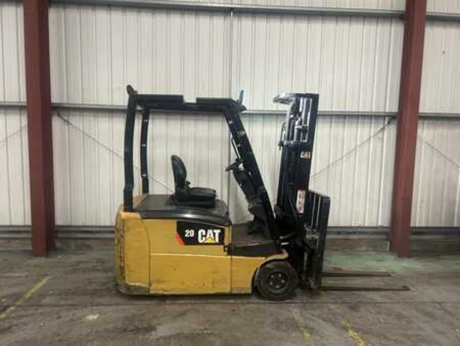 2015 CAT LIFT TRUCKS EP20PNT ELECTRIC FORKLIFT - Image 4 of 4