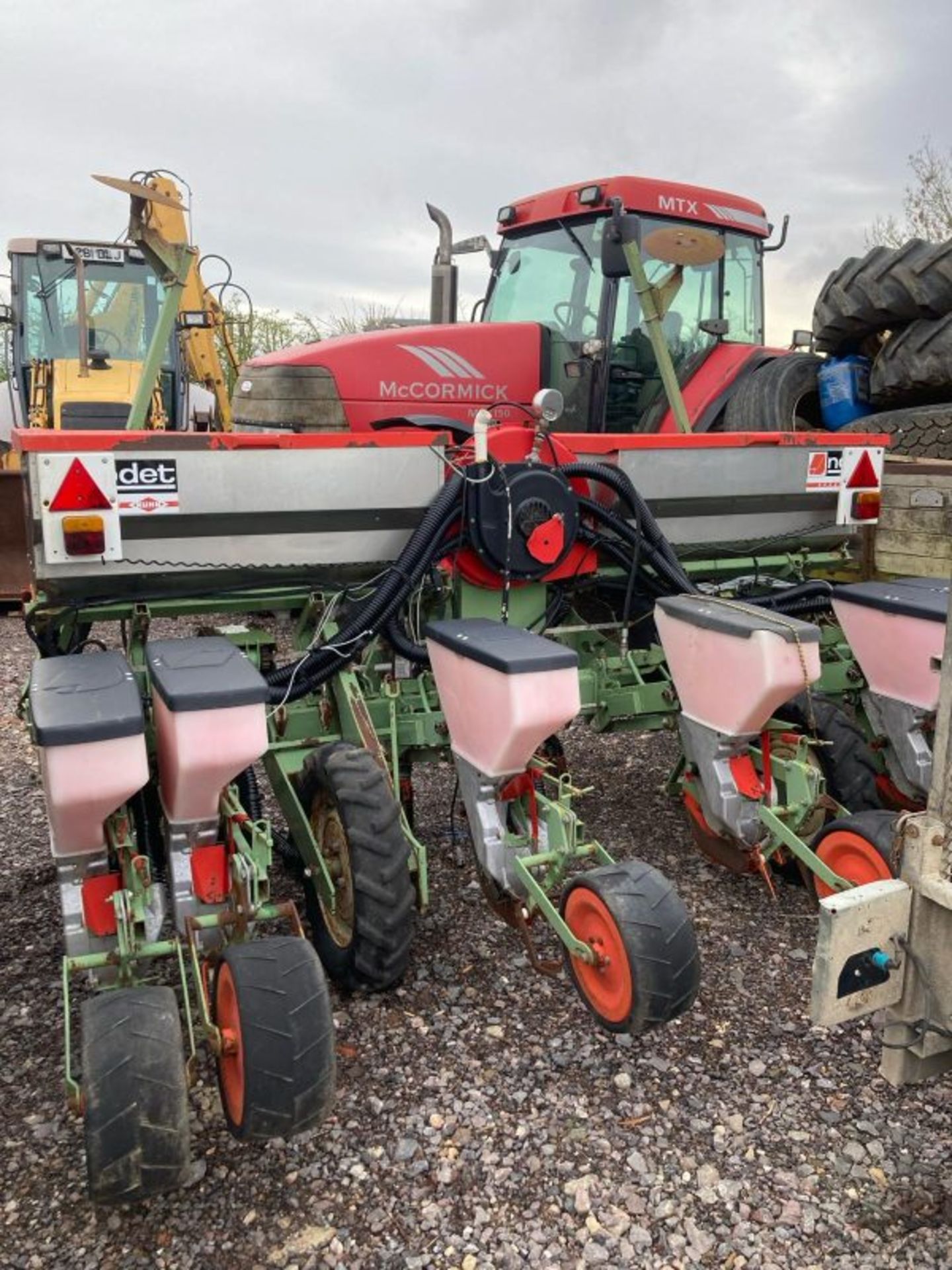 NODET 6 ROW MAIZE DRILL WITH HOPPER CONTROL - Image 9 of 9