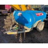 READY FOR ANY JOB: WESTERN 1000L FAST TOW WATER BOWSER WITH HONDA ENGINE