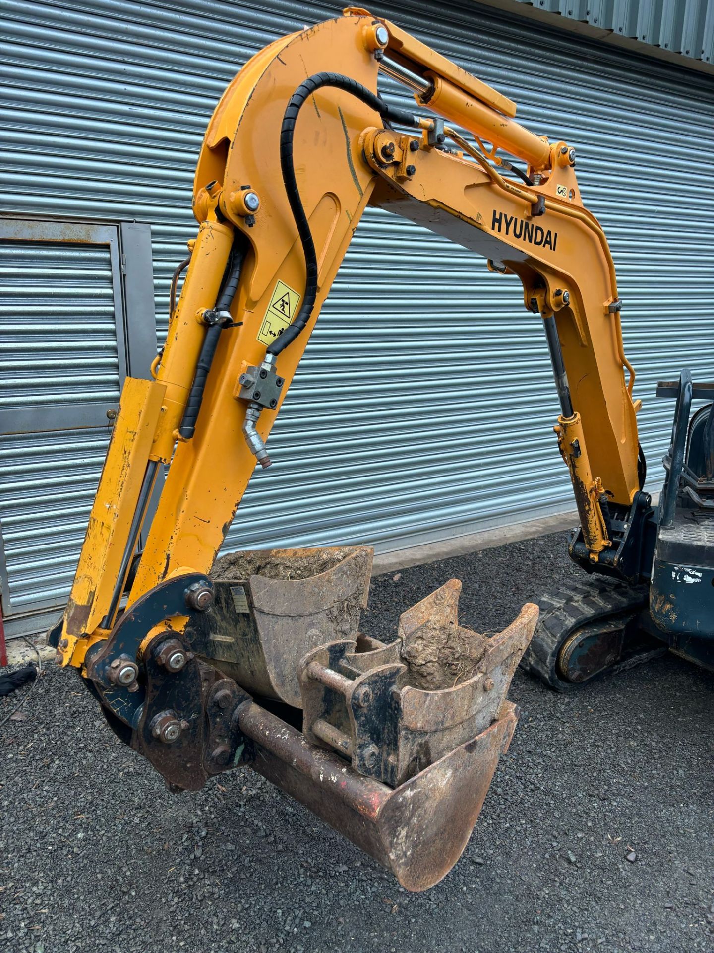 HYUNDAI ROBED 17Z-9R MINI DIGGER EXCAVATOR 2016 - Image 5 of 12