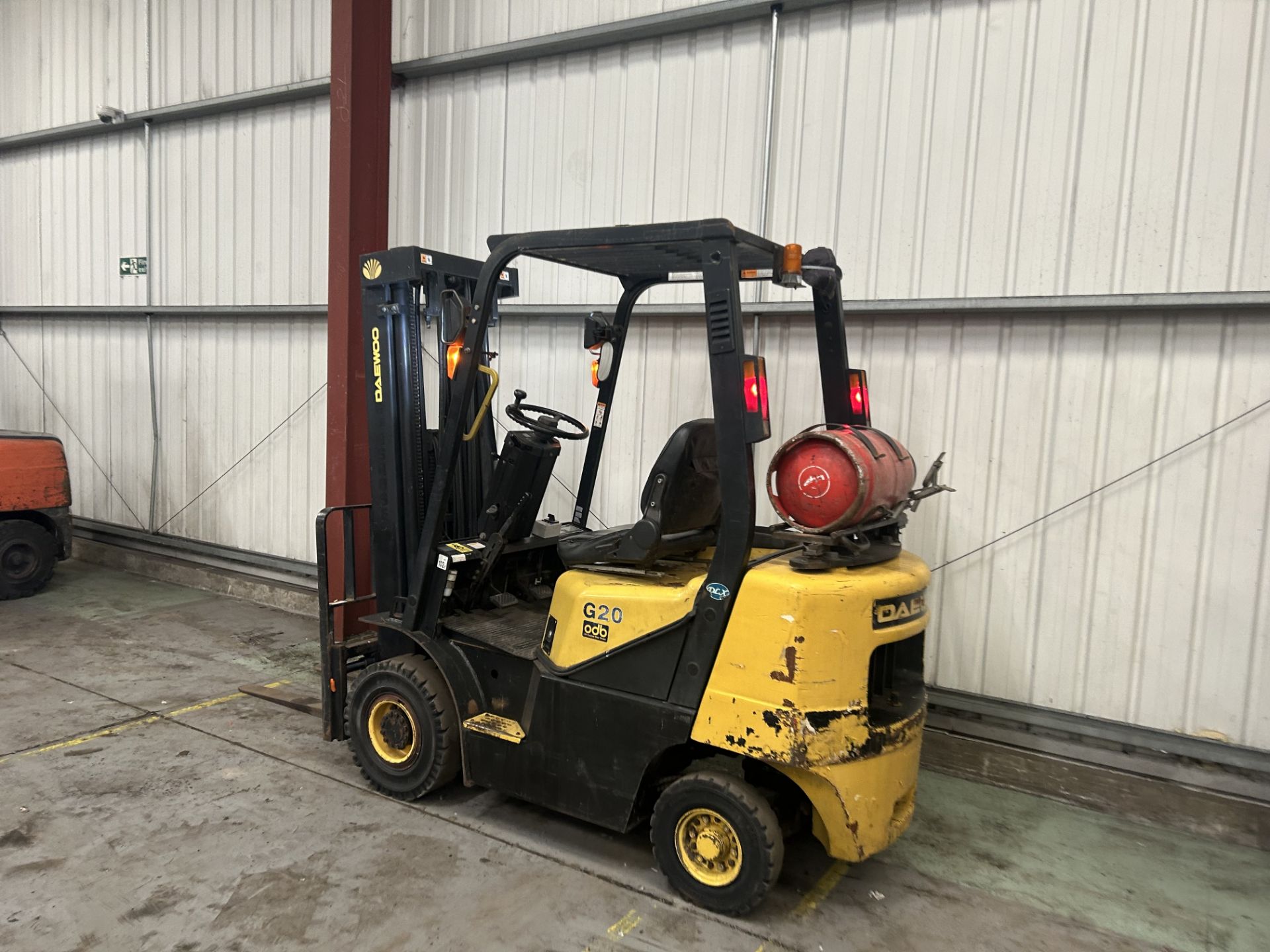 2004 LPG FORKLIFTS DAEWOO G20SC-2 - Image 3 of 6