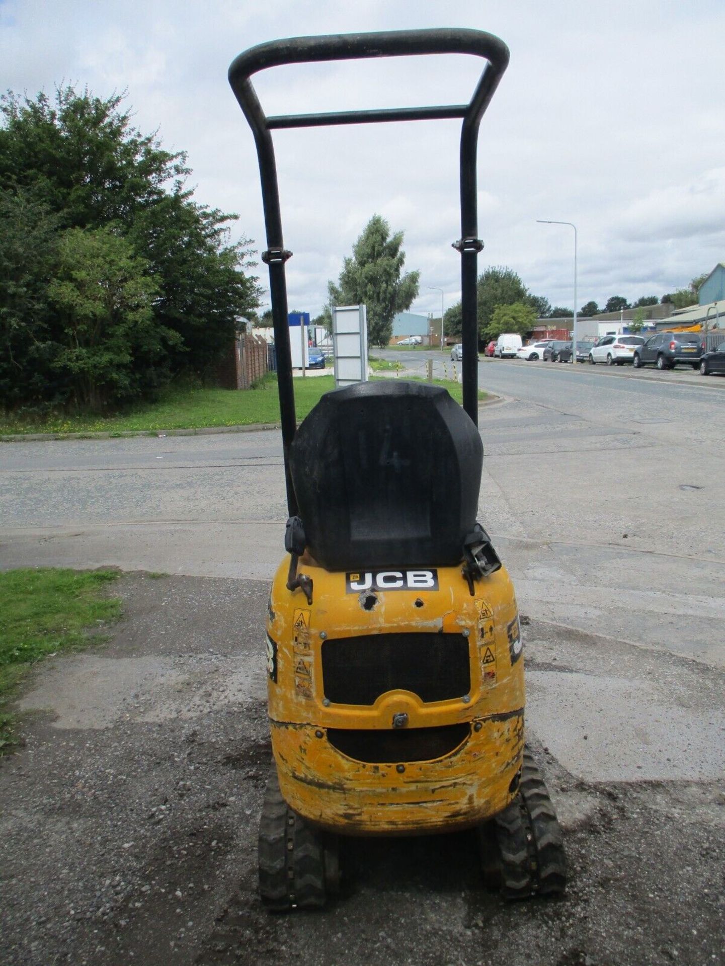 JCB 8008: THE MIGHTY MINI EXCAVATOR - Image 6 of 13