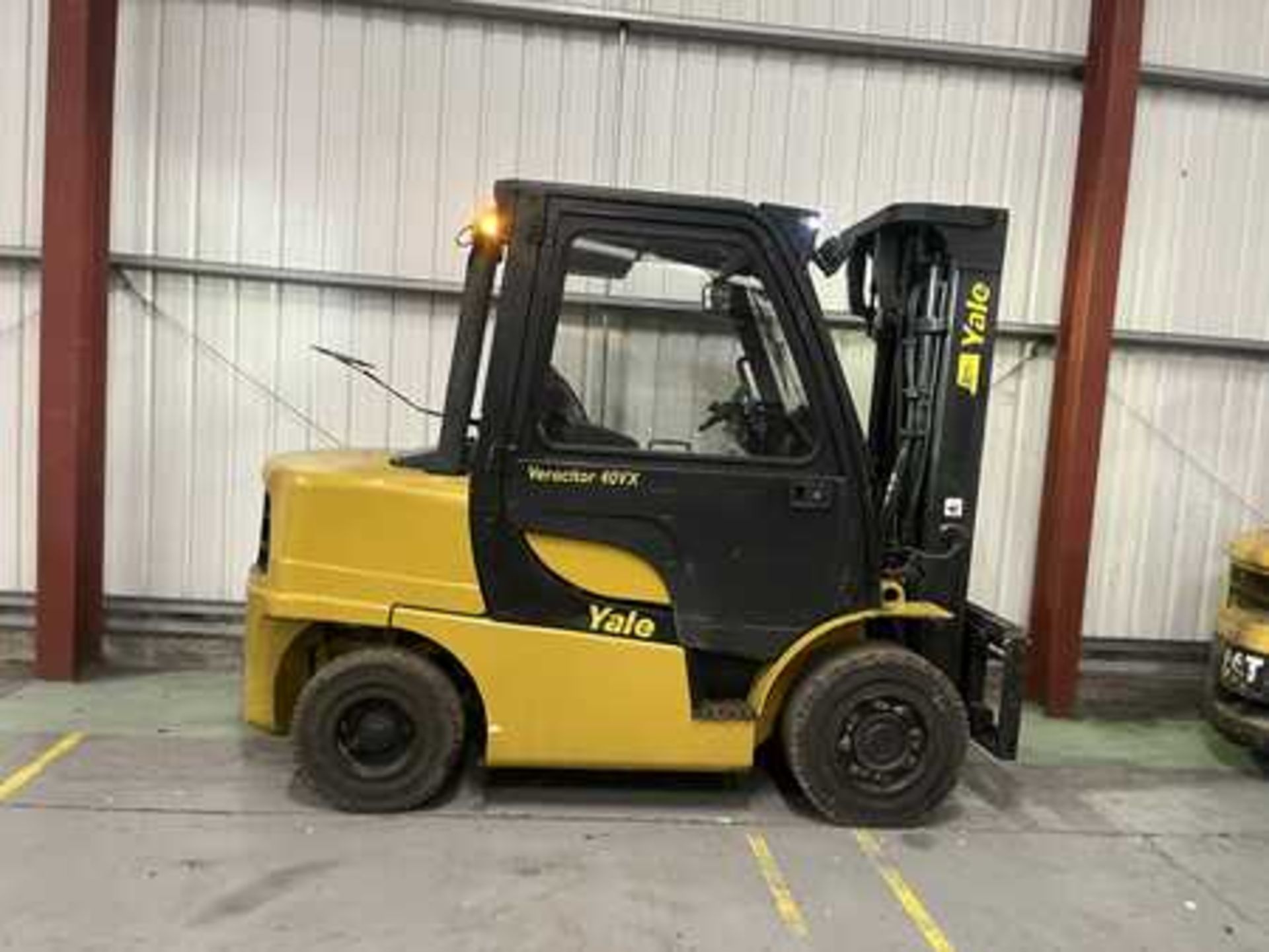 HIGH-QUALITY YALE DIESEL FORKLIFT - Image 5 of 6