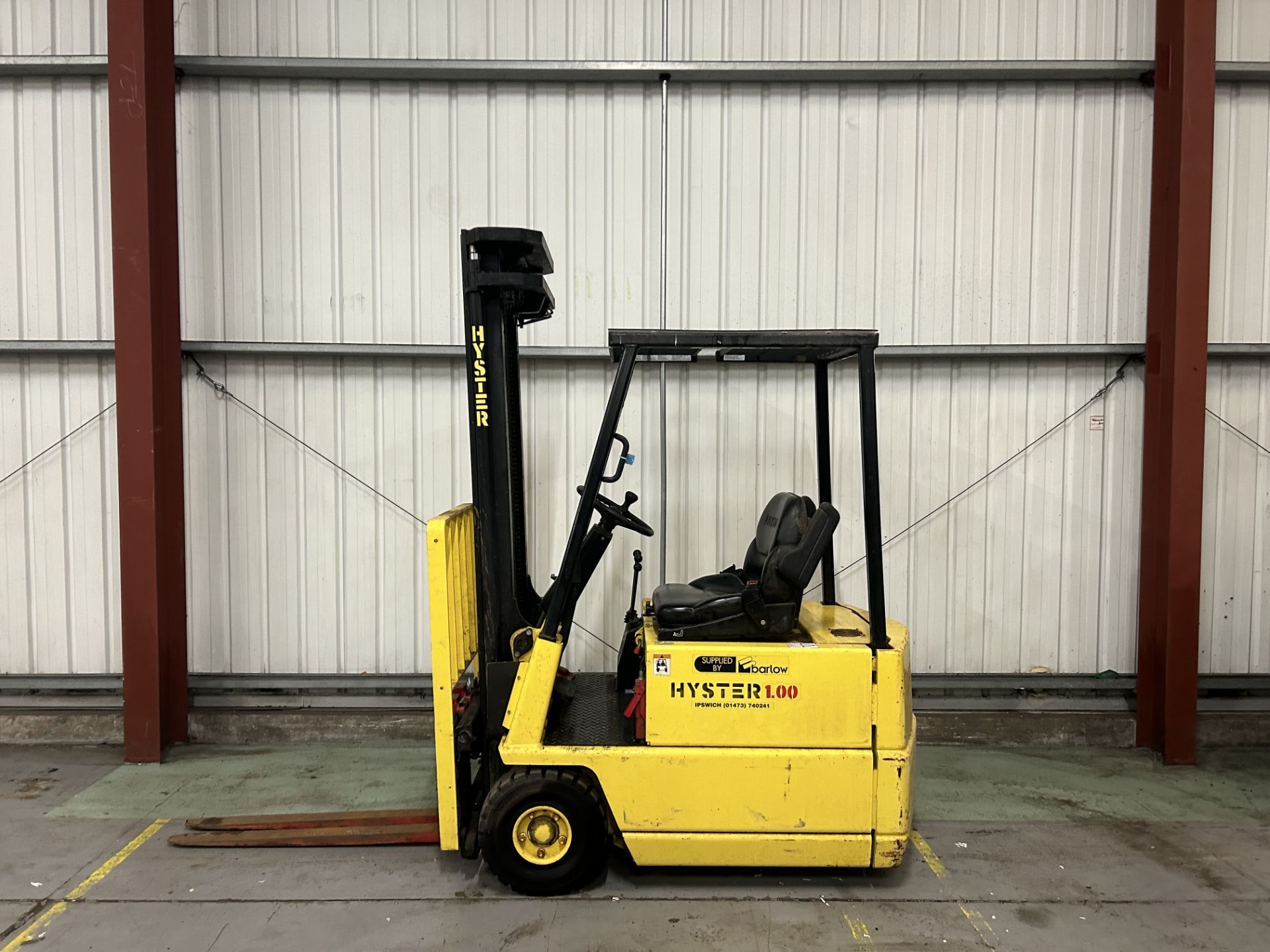 ELECTRIC 3-WHEEL HYSTER A1.0XL: YOUR RELIABLE MATERIAL HANDLING SOLUTION