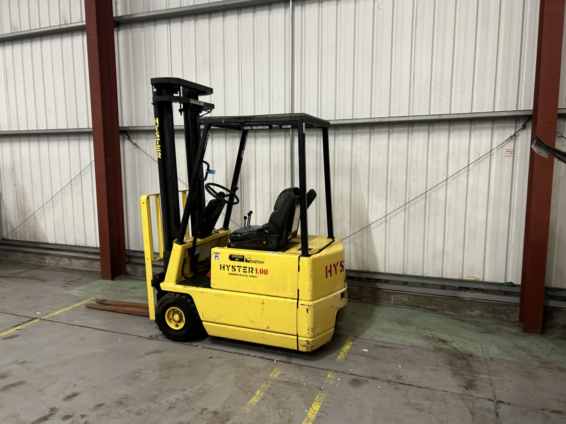 ELECTRIC 3-WHEEL HYSTER A1.0XL: YOUR RELIABLE MATERIAL HANDLING SOLUTION - Image 3 of 5