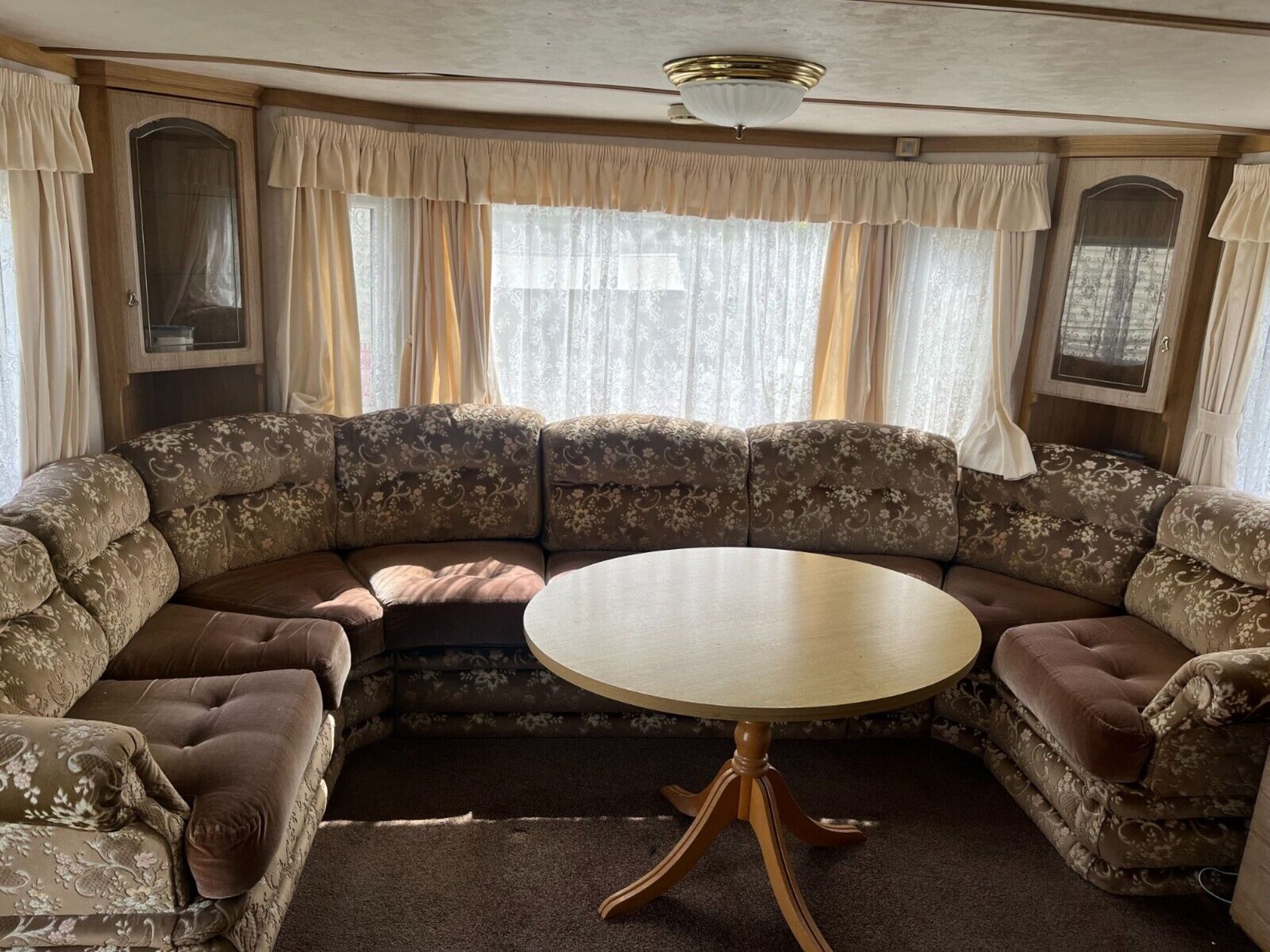 ATLAS MAYFAIR SUPER STATIC CARAVAN - Image 3 of 31